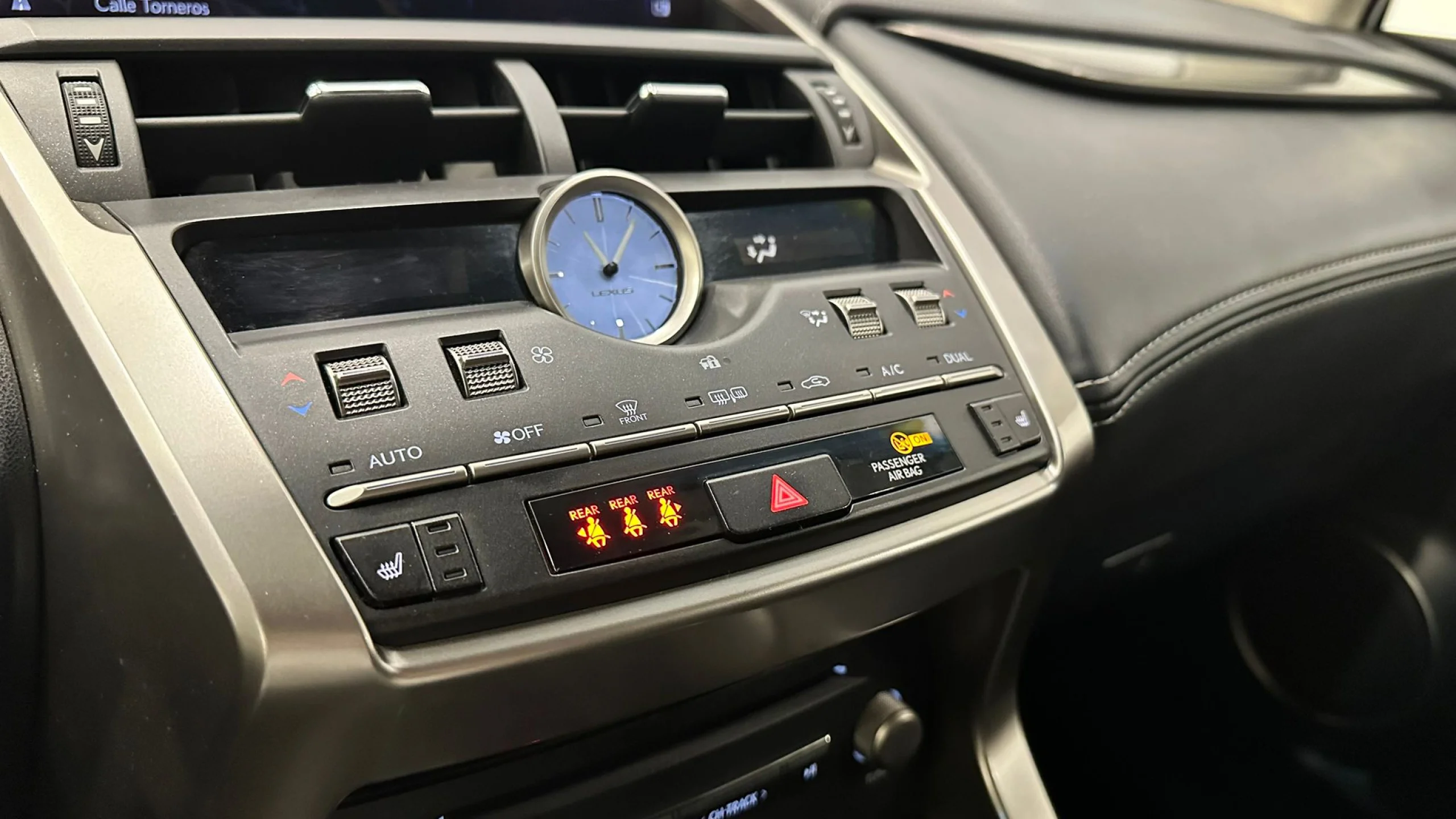 Lexus NX 300h EXECUTIVE NAVIGATION 4WD - Foto 13
