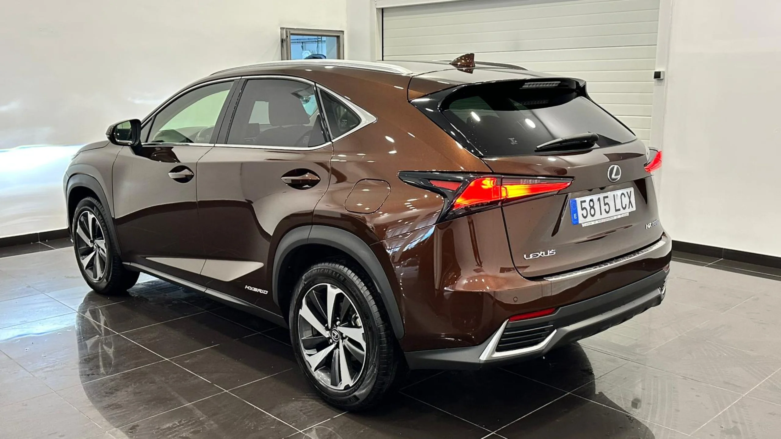 Lexus NX 300h NX300H LUXURY 4WD - Foto 3