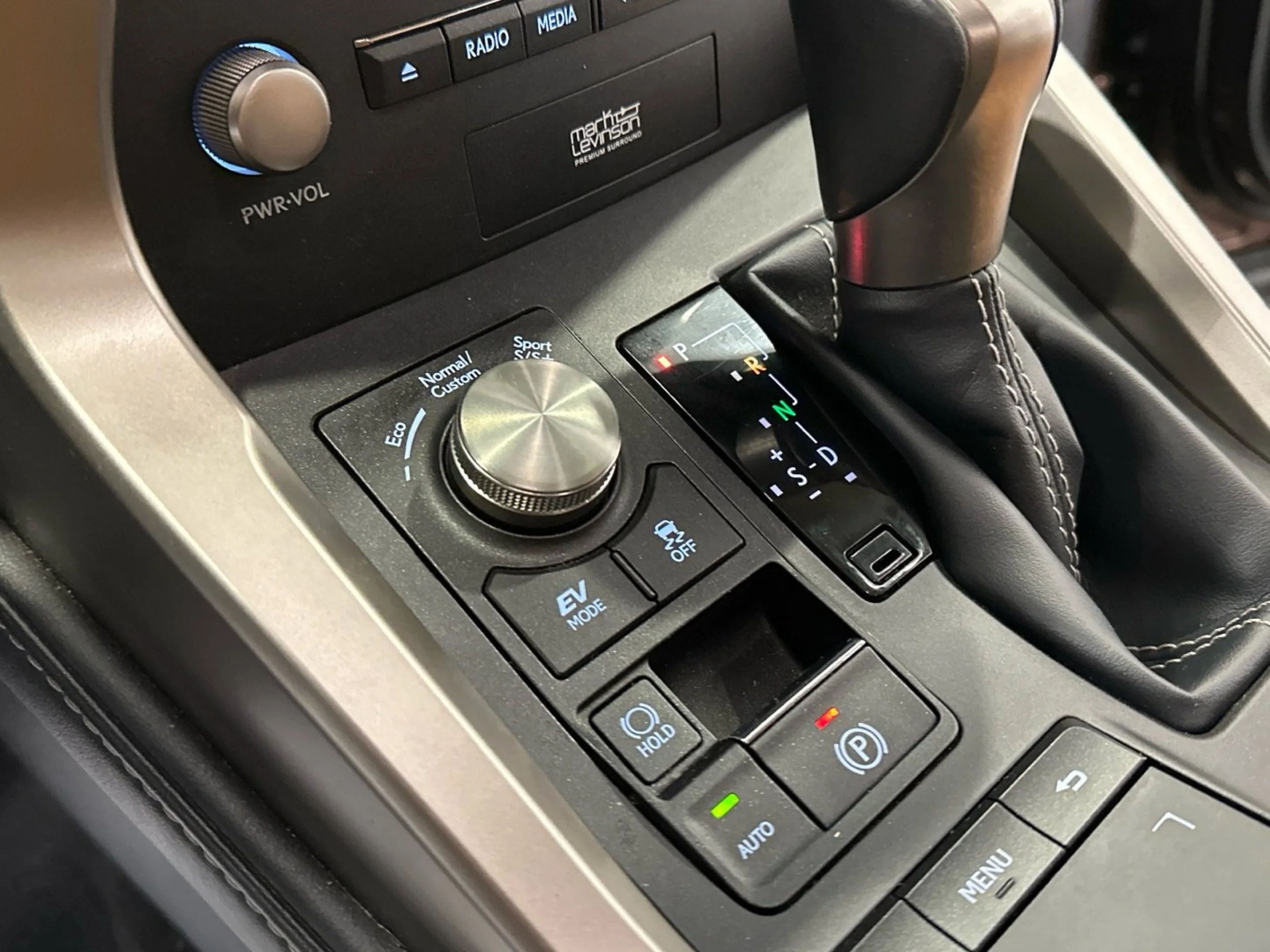 Lexus NX 300h NX300H LUXURY 4WD - Foto 33