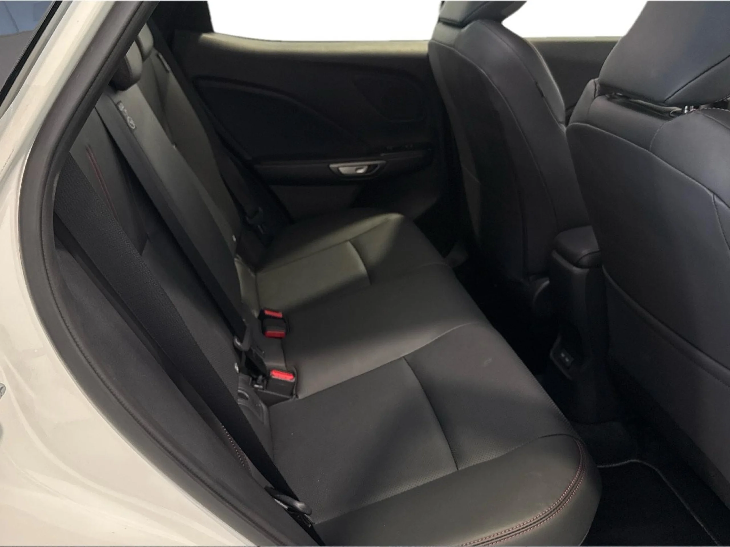 Lexus LBX ELEGANT + BLACK - Foto 9