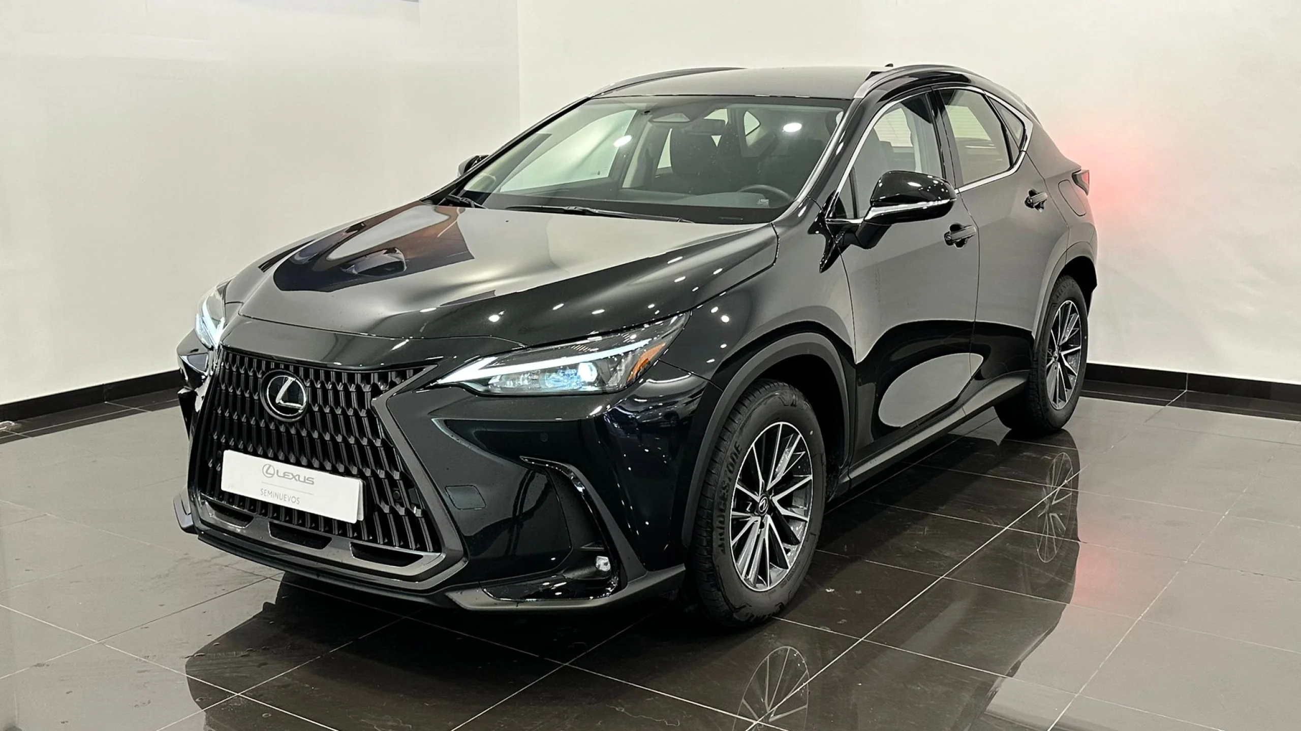 Lexus NX 350h PREMIUM 2WD - Foto 1