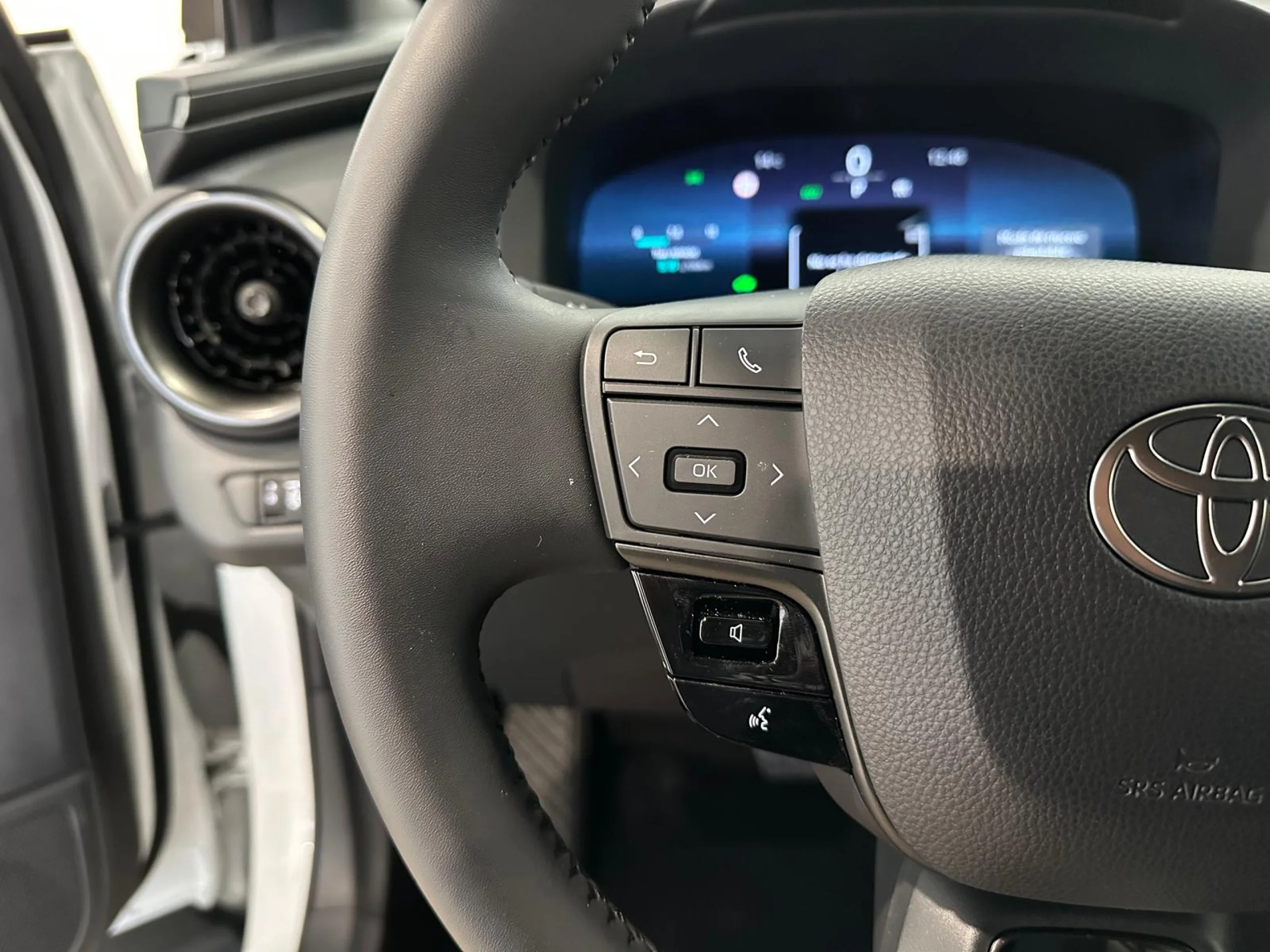 Toyota C-HR 200H Advance - Foto 5