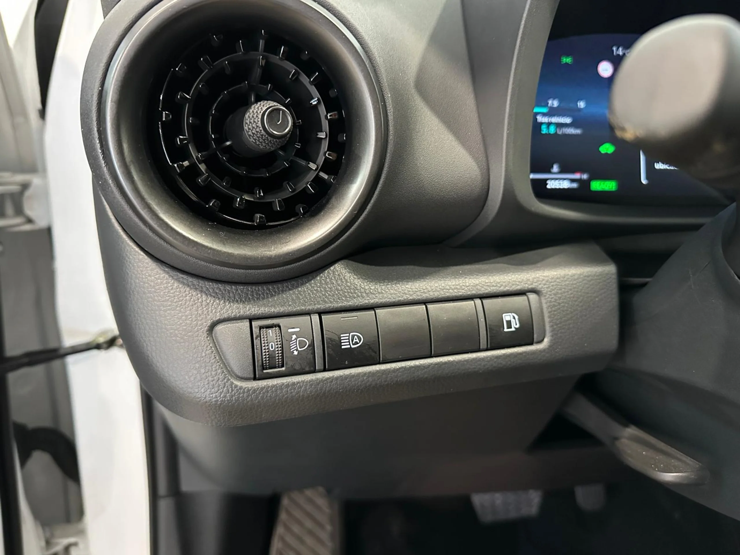 Toyota C-HR 200H Advance - Foto 13