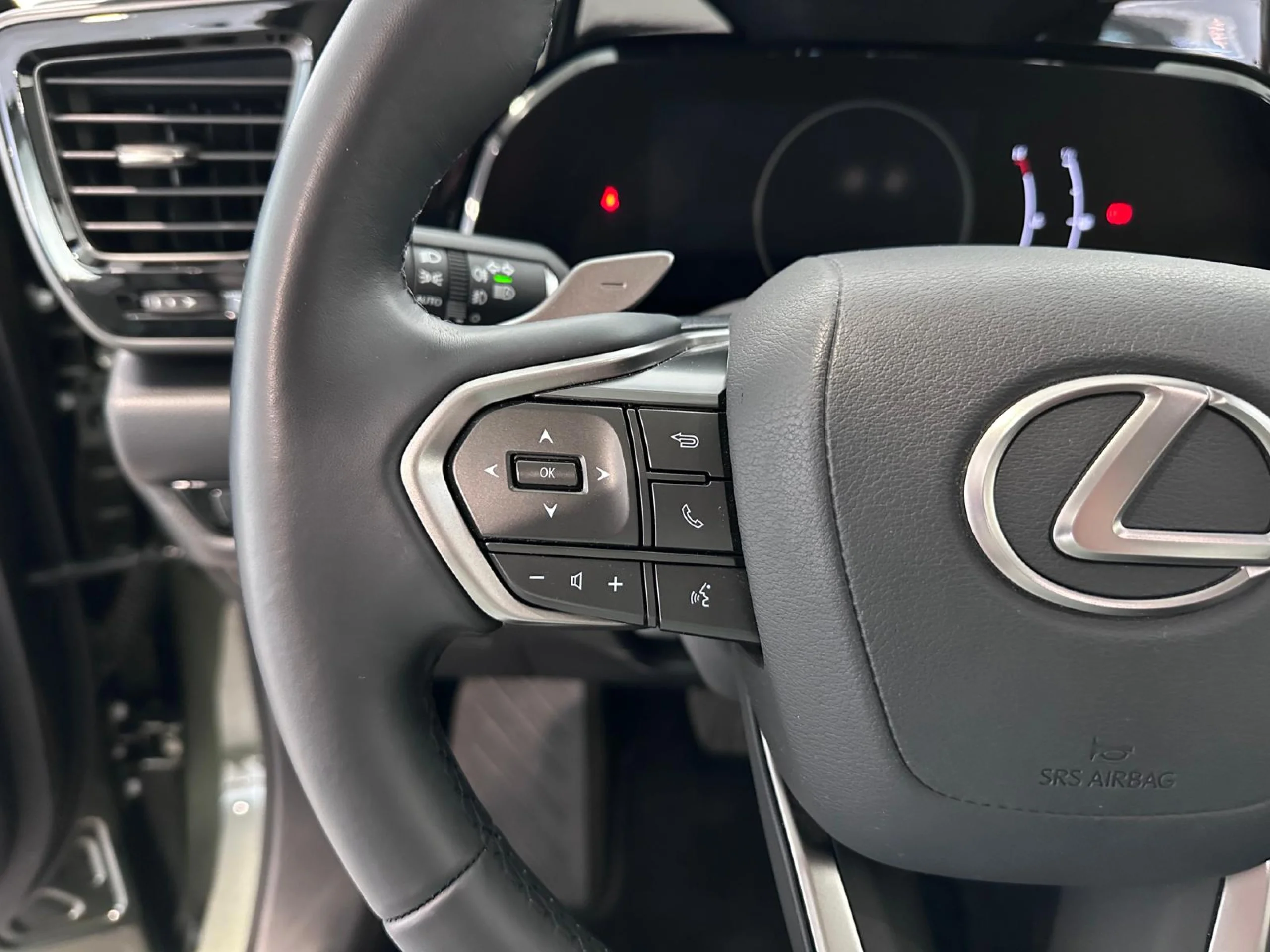 Lexus NX 350h NX350H BUSSINES CITY - Foto 13