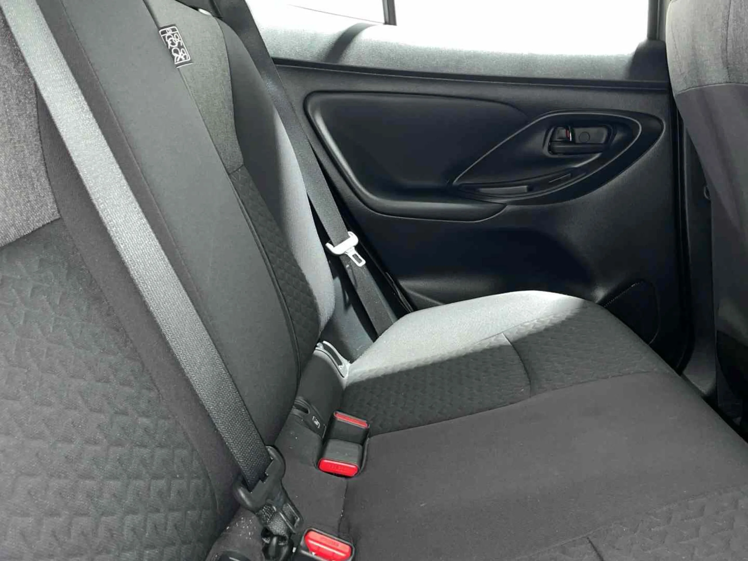 Toyota Yaris Cross 120H Active Tech - Foto 7