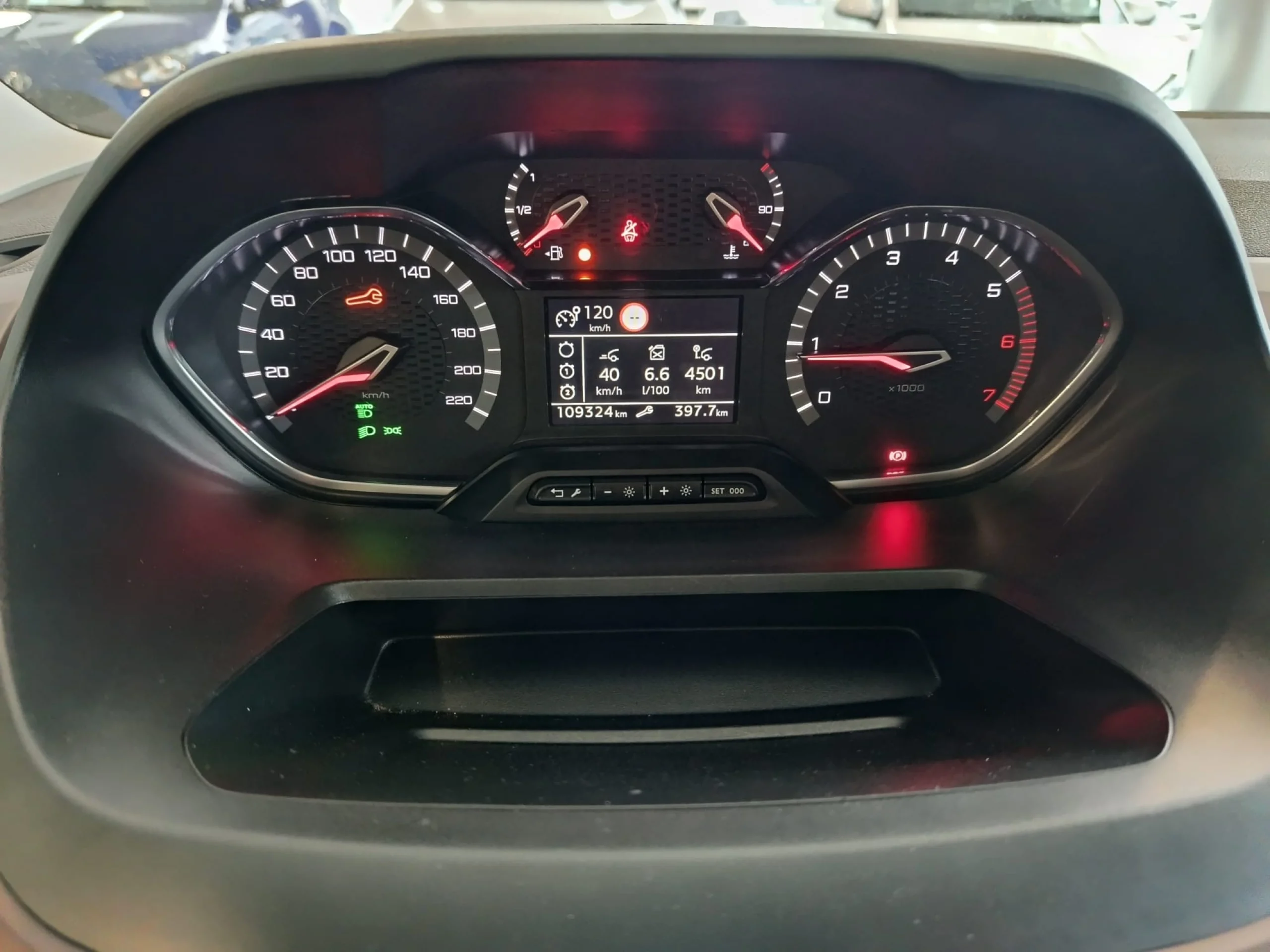 Peugeot Rifter 1.5 BLUE HDI S&amp;S STANDARD GT LINE 130 - Foto 4