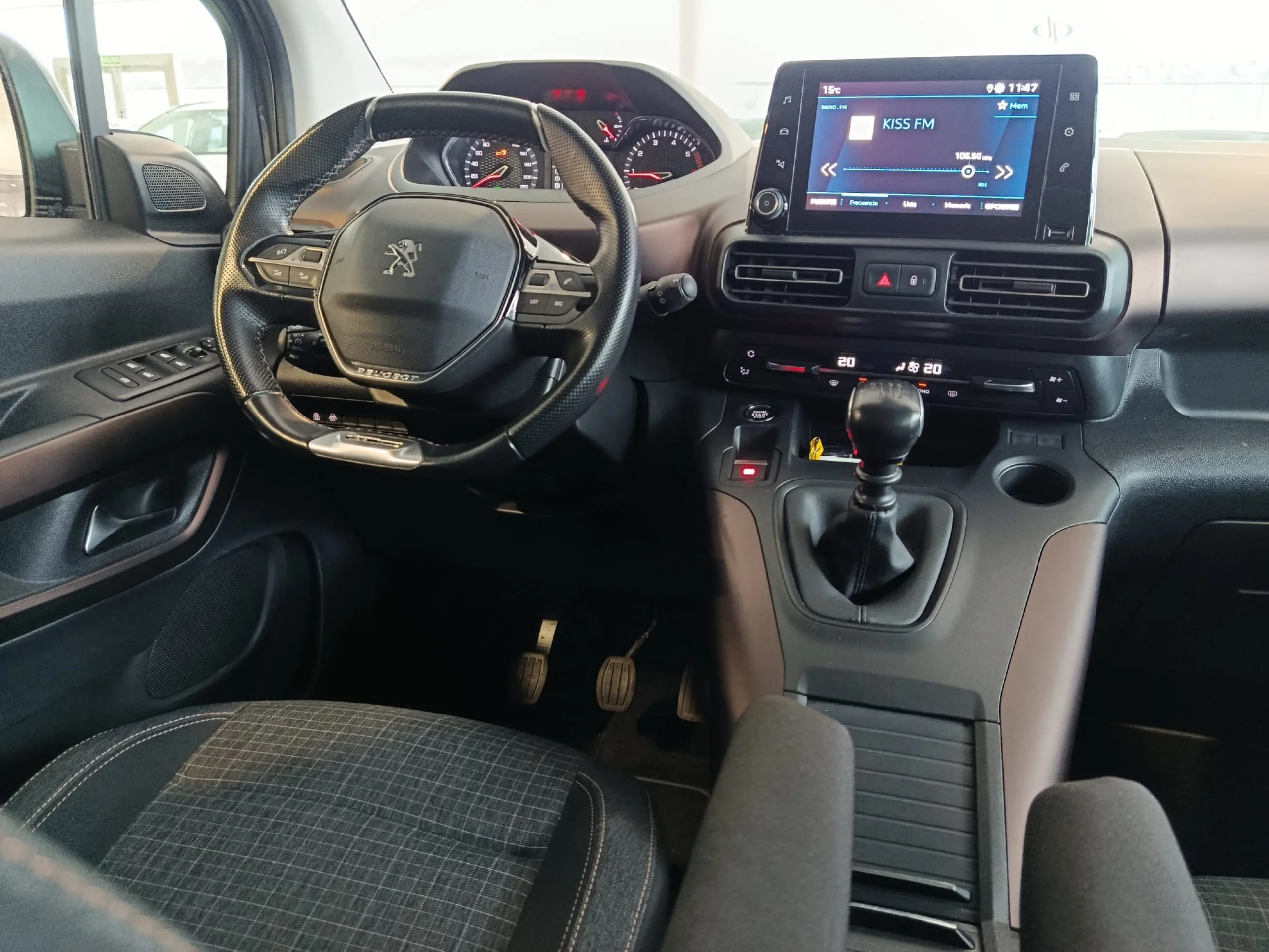 Peugeot Rifter 1.5 BLUE HDI S&amp;S STANDARD GT LINE 130 - Foto 13