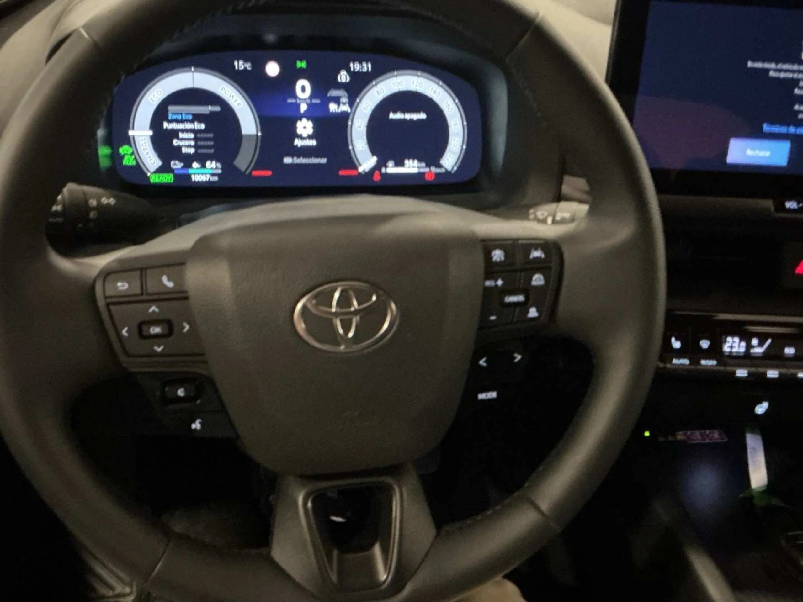Toyota C-HR 220PH Advance + Skyview - Foto 13