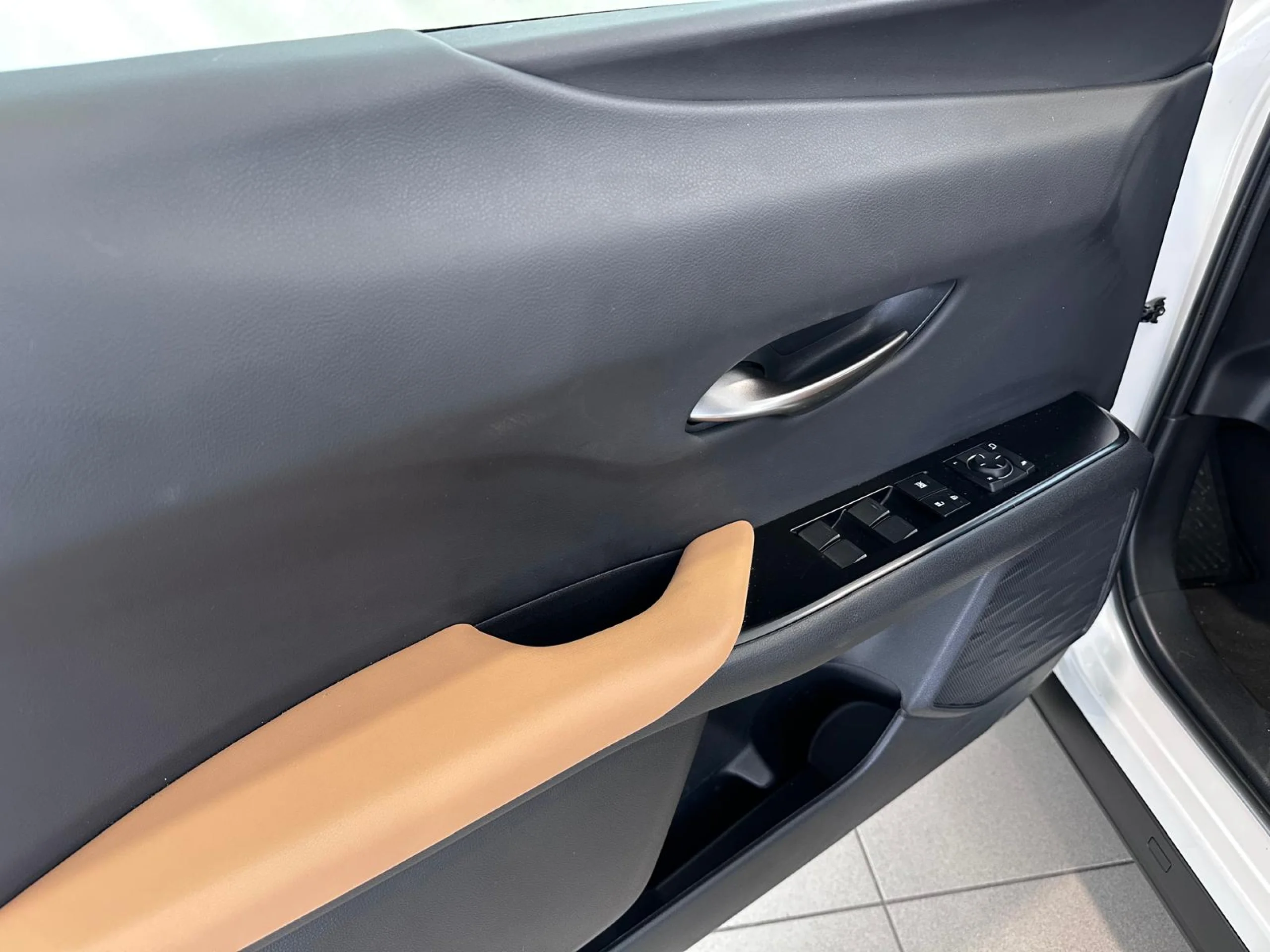 Lexus UX 250h UX250H BUSSINES NAVIGATION 2WD + SENSORES - Foto 10