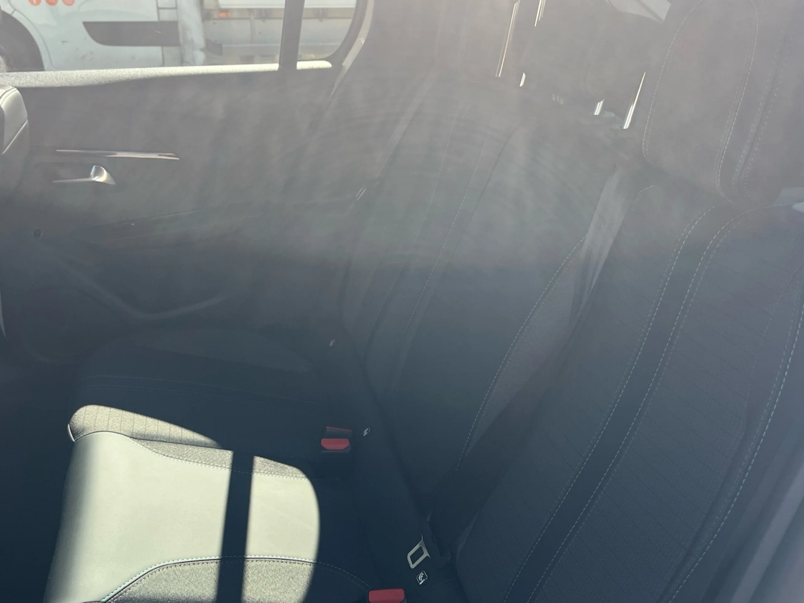 Peugeot 208 PURE TECH ALLURE 1.2 - Foto 13