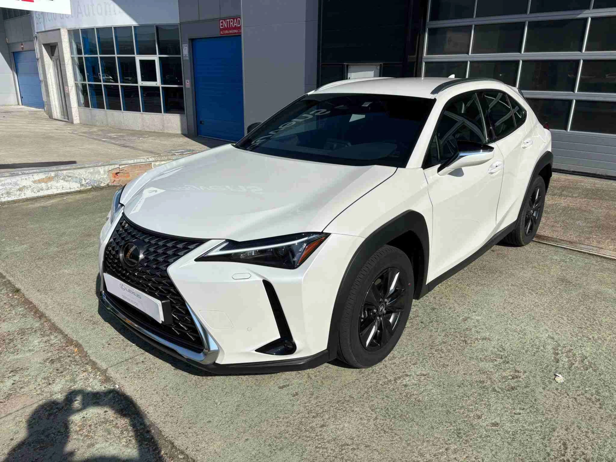 Lexus UX300h UX+ - Foto 1