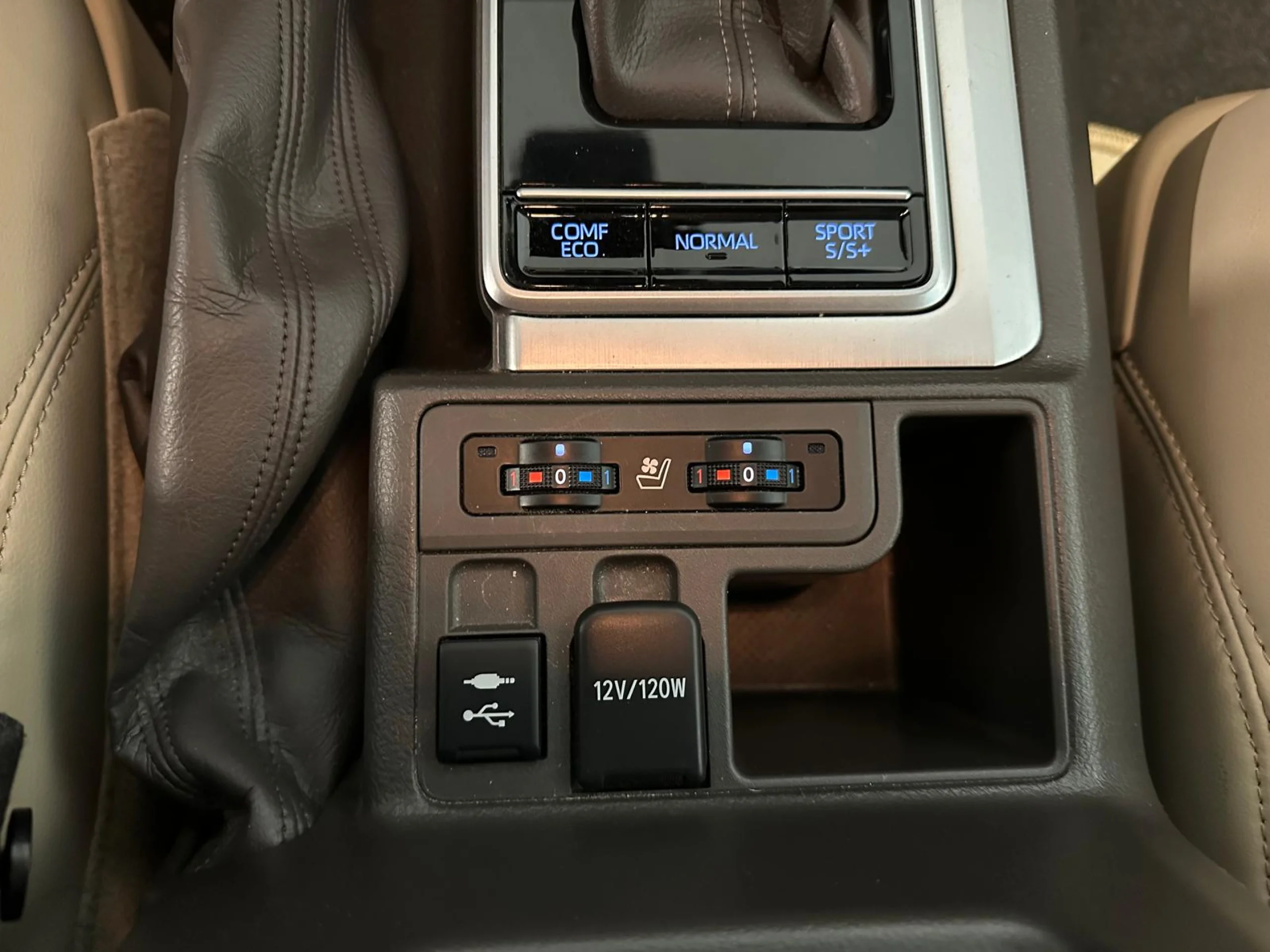 Toyota Land Cruiser 2.8D Limited - Foto 20