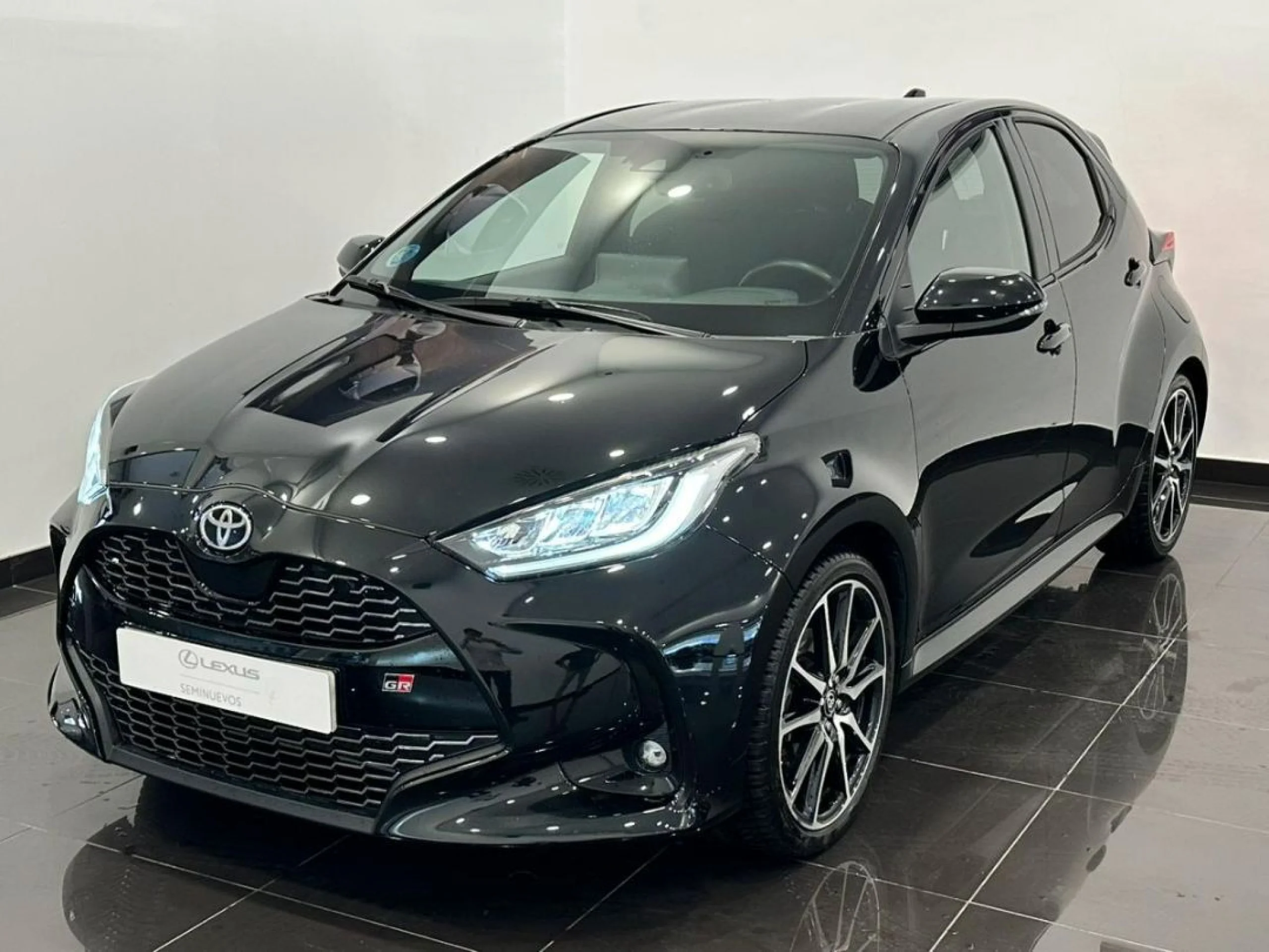 Toyota Yaris 130H GR SPORT - Foto 1