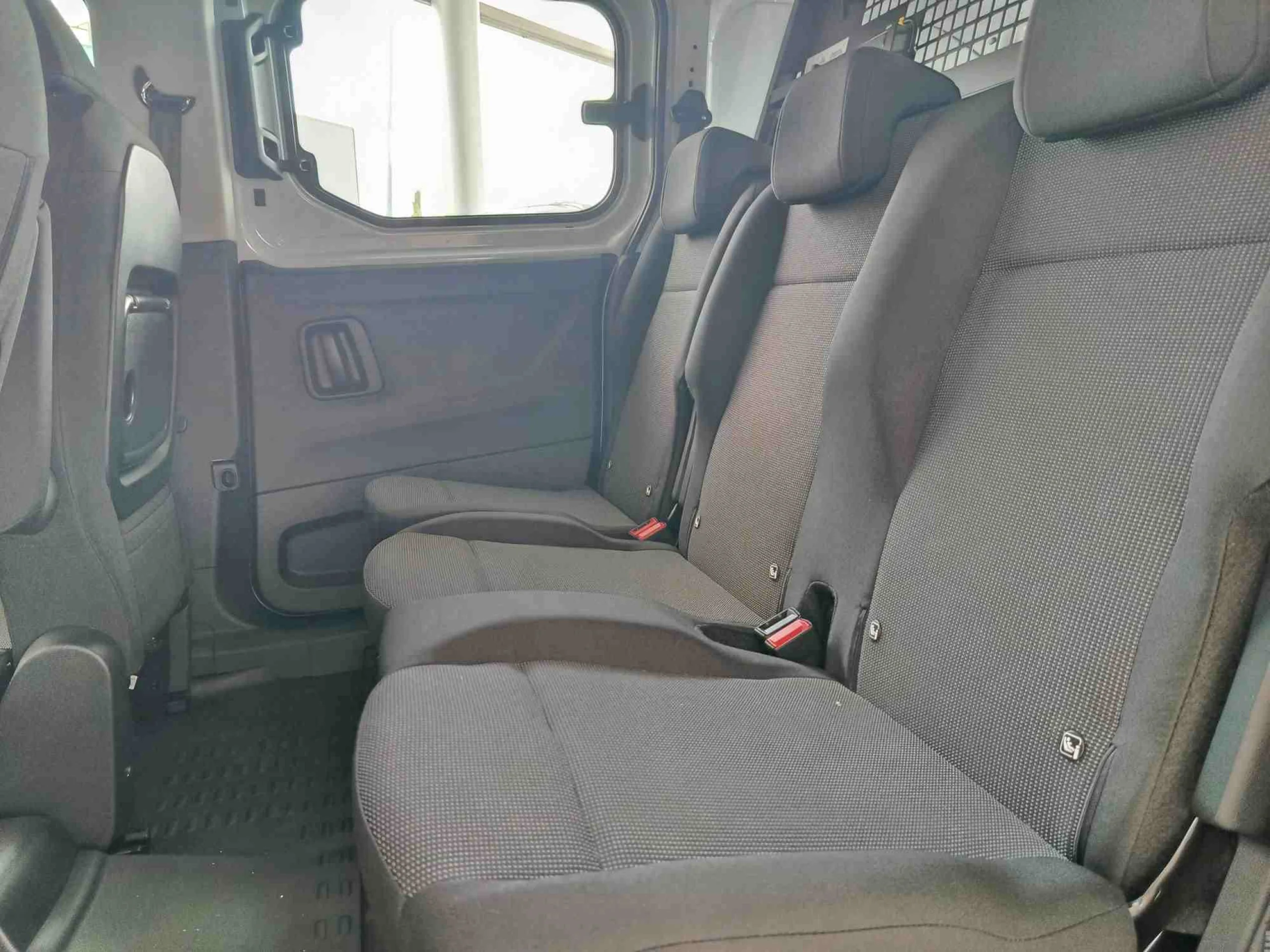 Toyota Proace City Combi 1.5D 75kW 6MT N1 L2 GX - Foto 9