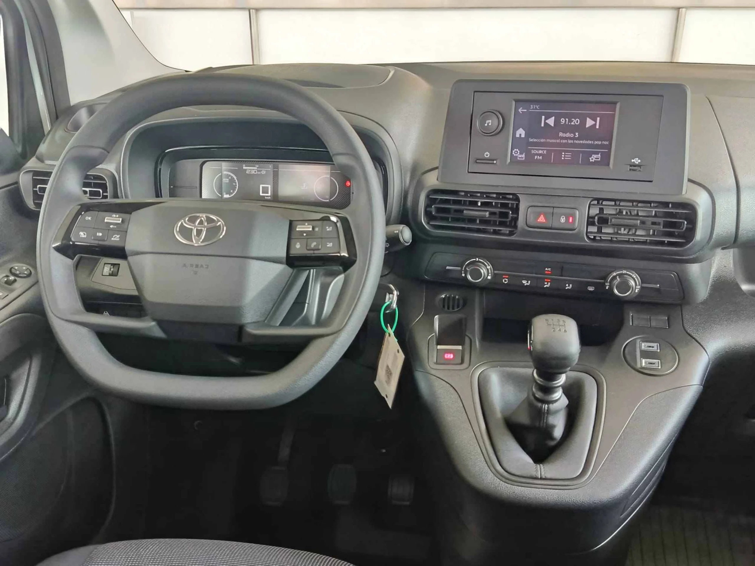 Toyota Proace City Combi 1.5D 75kW 6MT N1 L2 GX - Foto 12