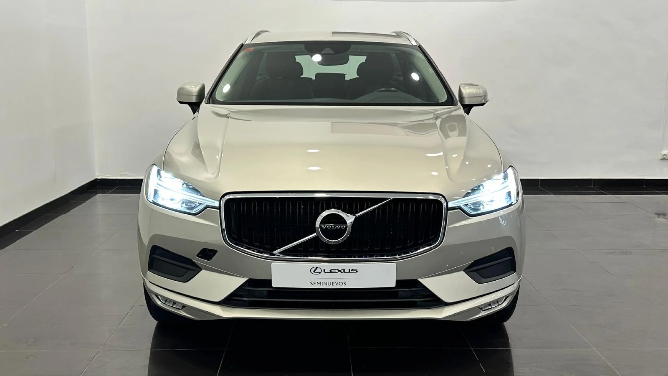 Volvo XC 60 XC60 B4 Momentum FWD Aut. - Foto 2