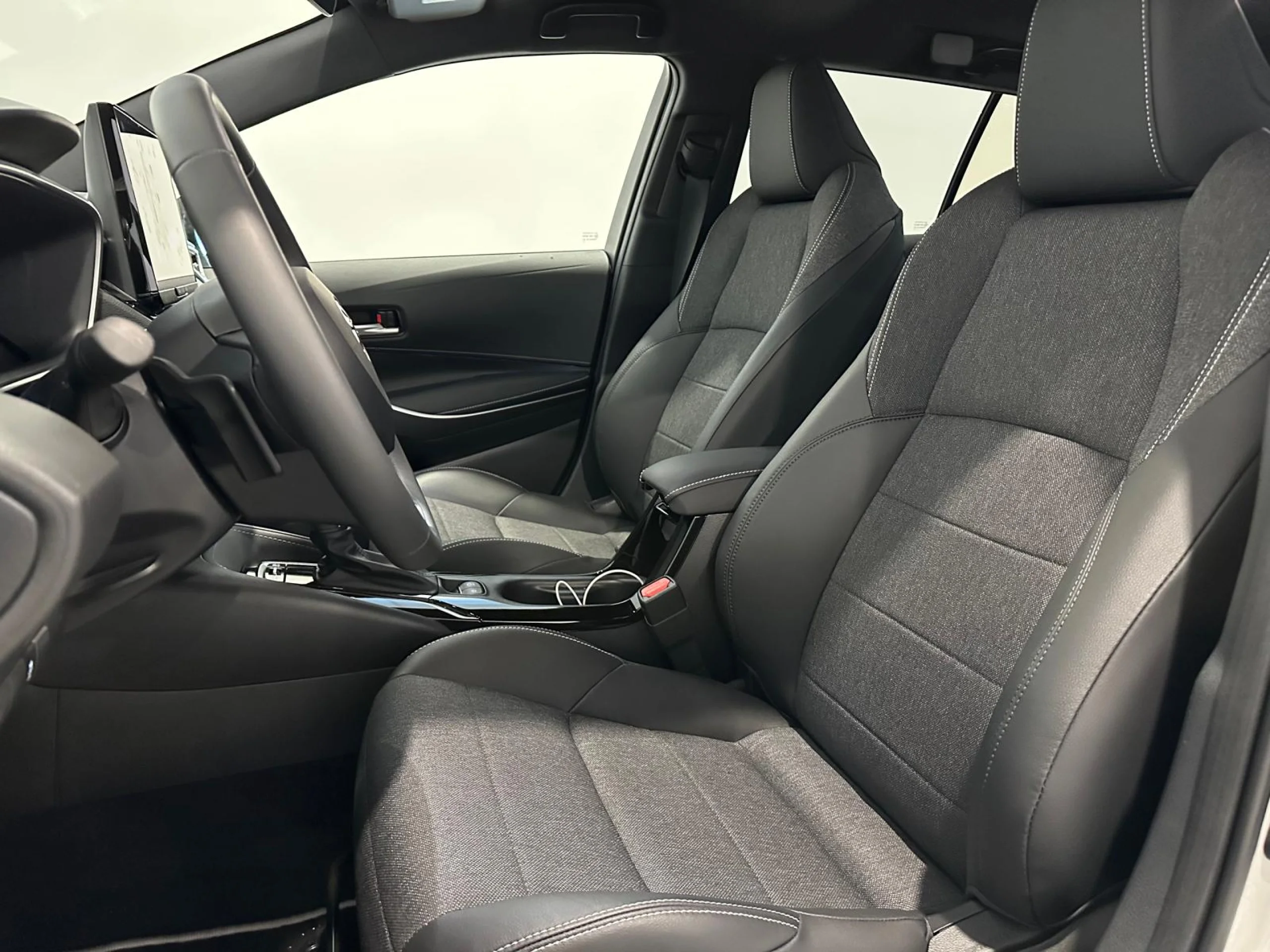 Toyota Corolla TS 200H Style - Foto 5