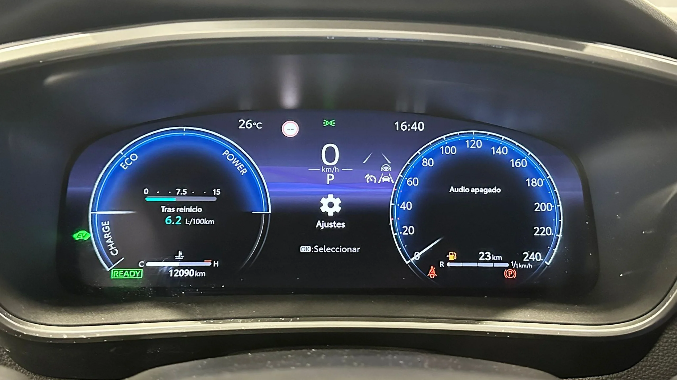 Toyota Corolla TS 200H Style - Foto 8