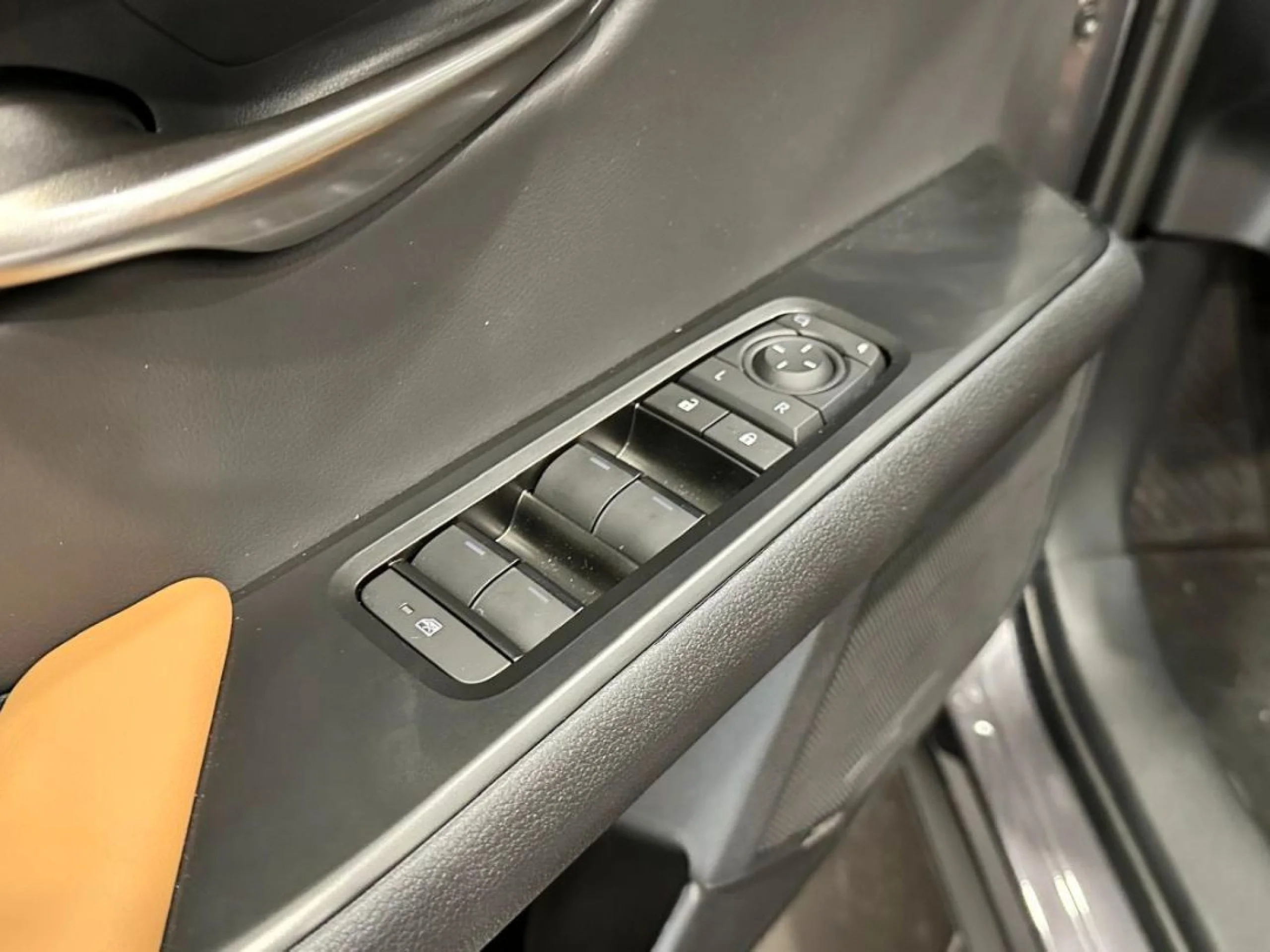 Lexus UX 300E UX300E UX + - Foto 17