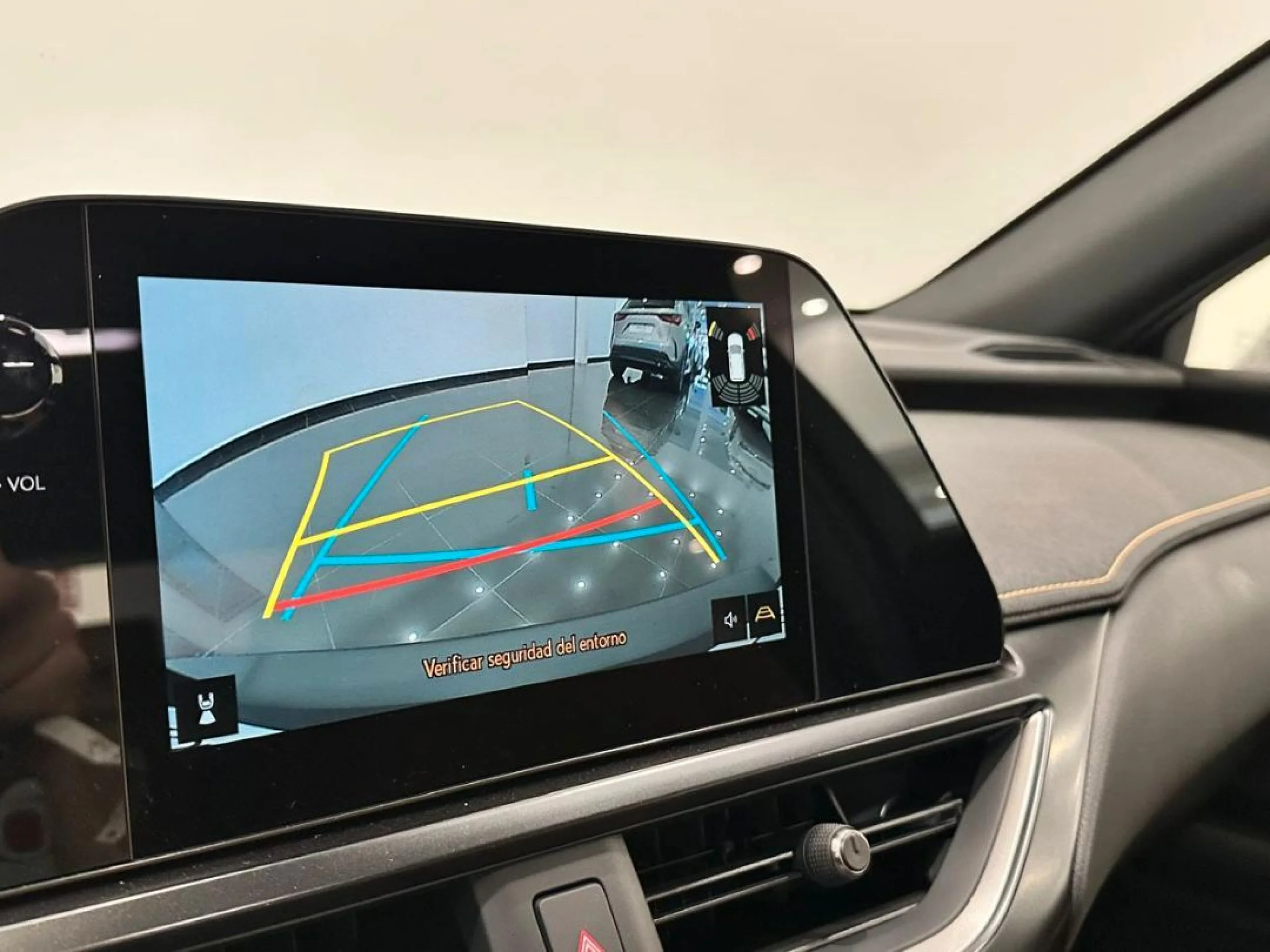 Lexus UX 300E UX300E UX + - Foto 13