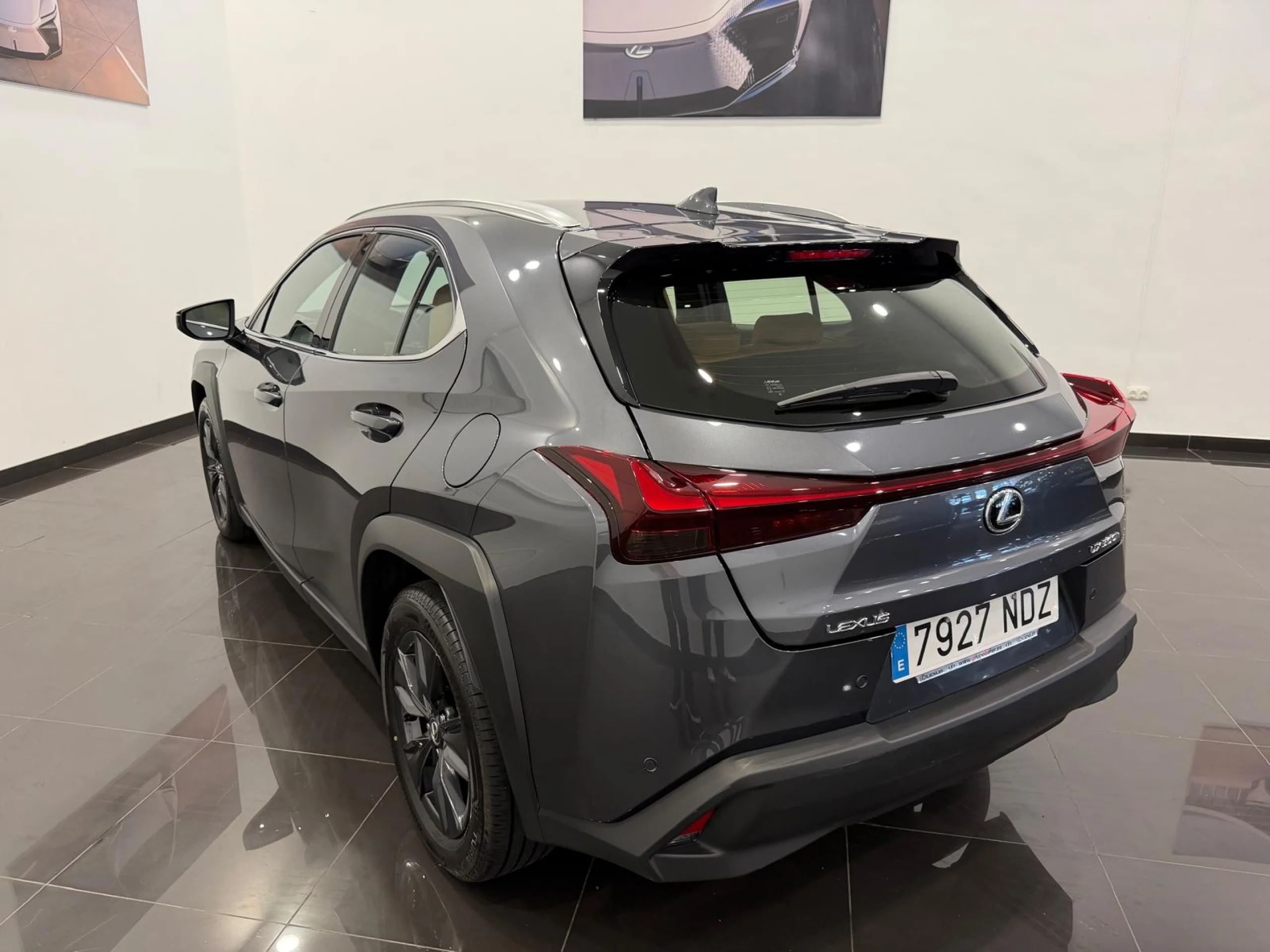 Lexus UX300h UX+ - Foto 4