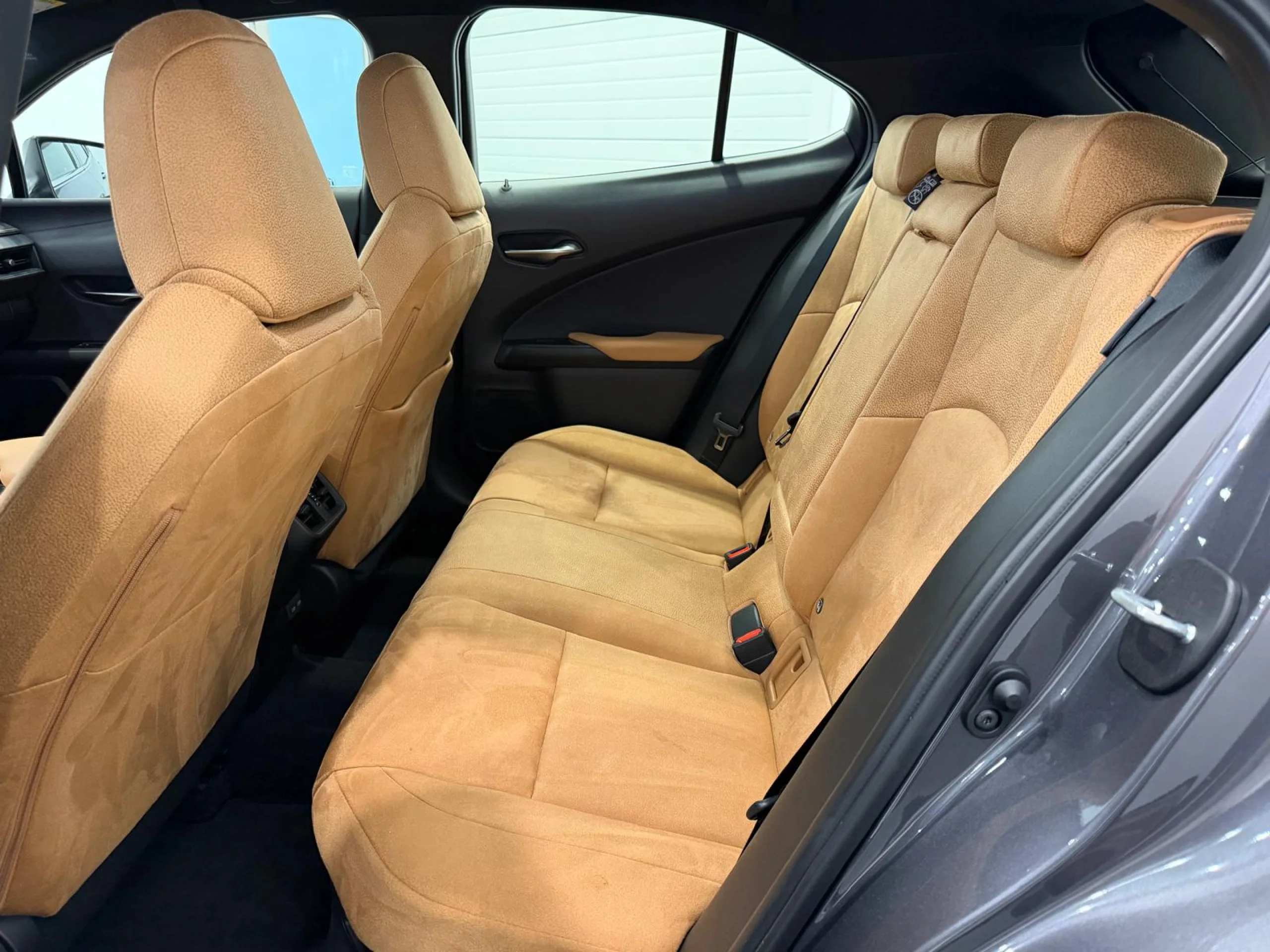 Lexus UX300h UX+ - Foto 10