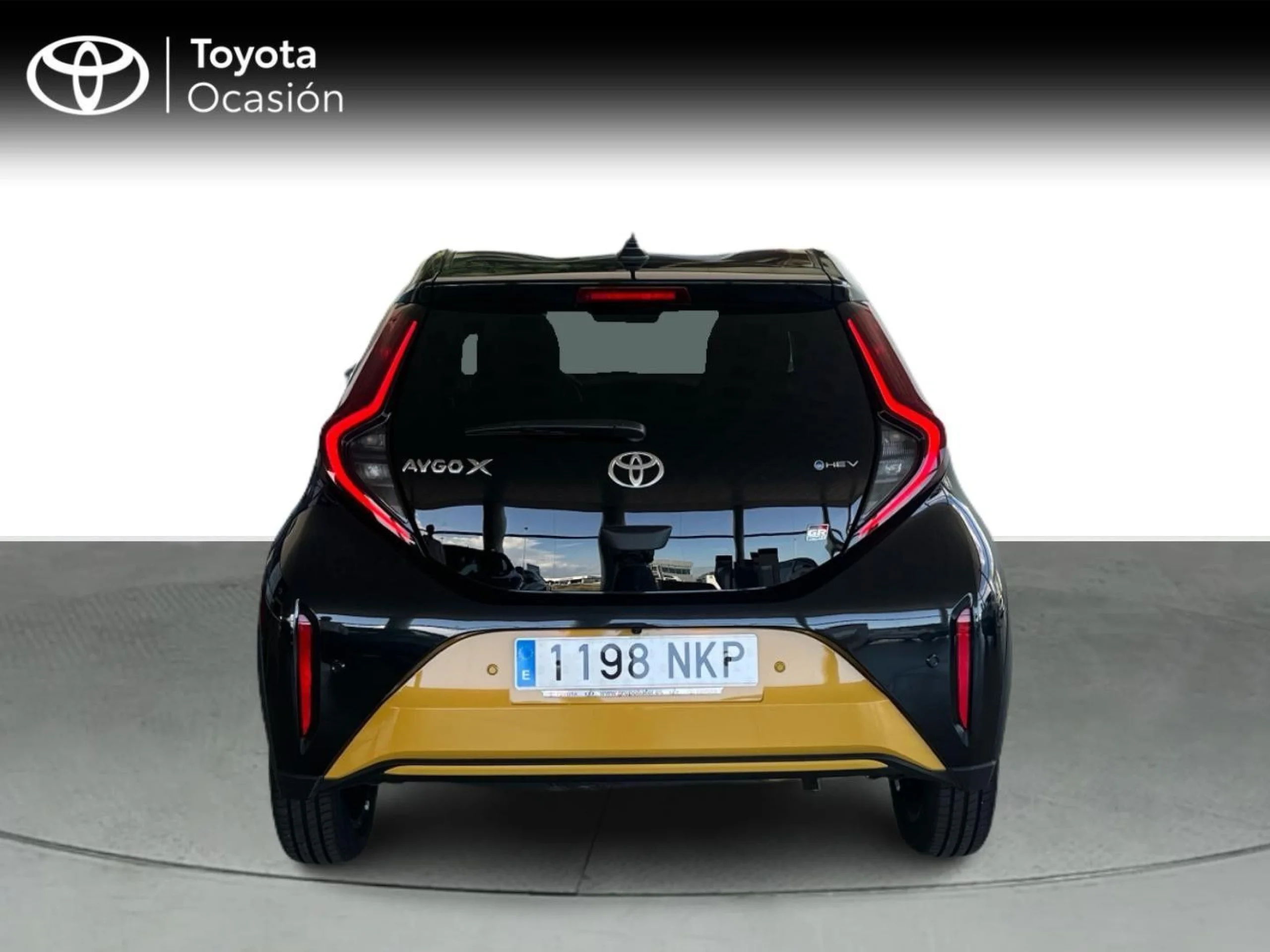 Toyota Aygo X Cross 120H GR Sport - Foto 4