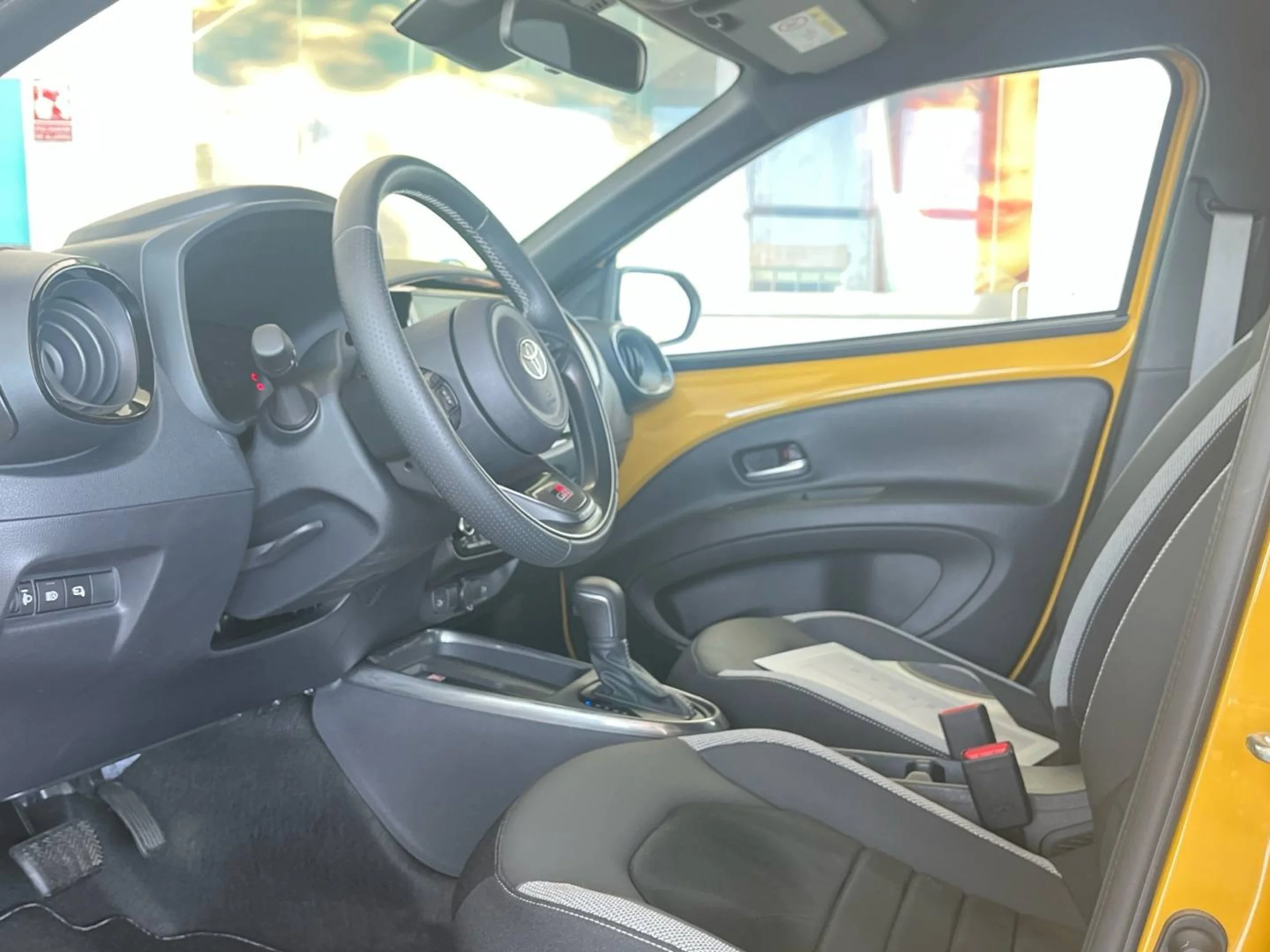 Toyota Aygo X Cross 120H GR Sport - Foto 11