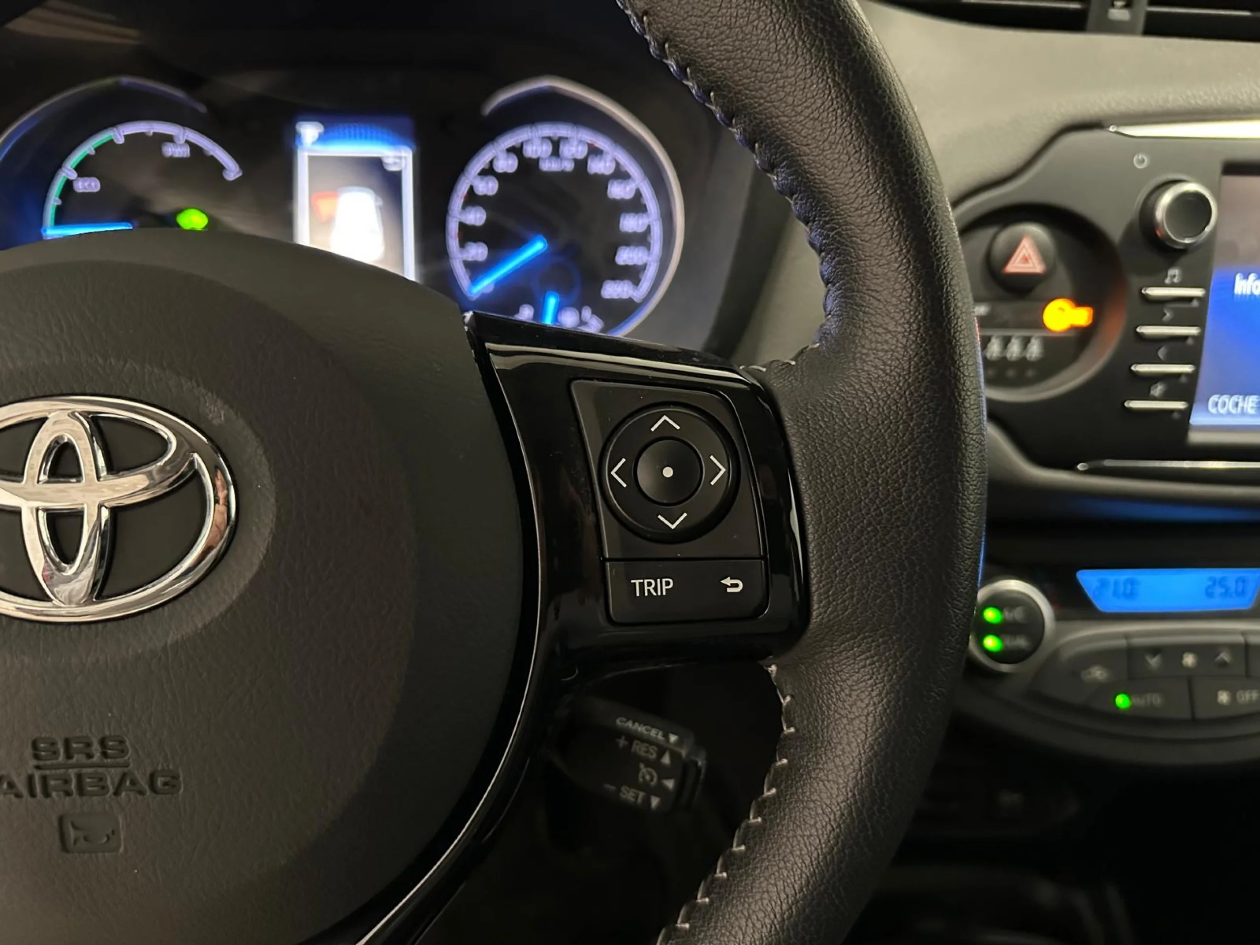 Toyota Yaris 1.5 100h Feel! - Foto 8