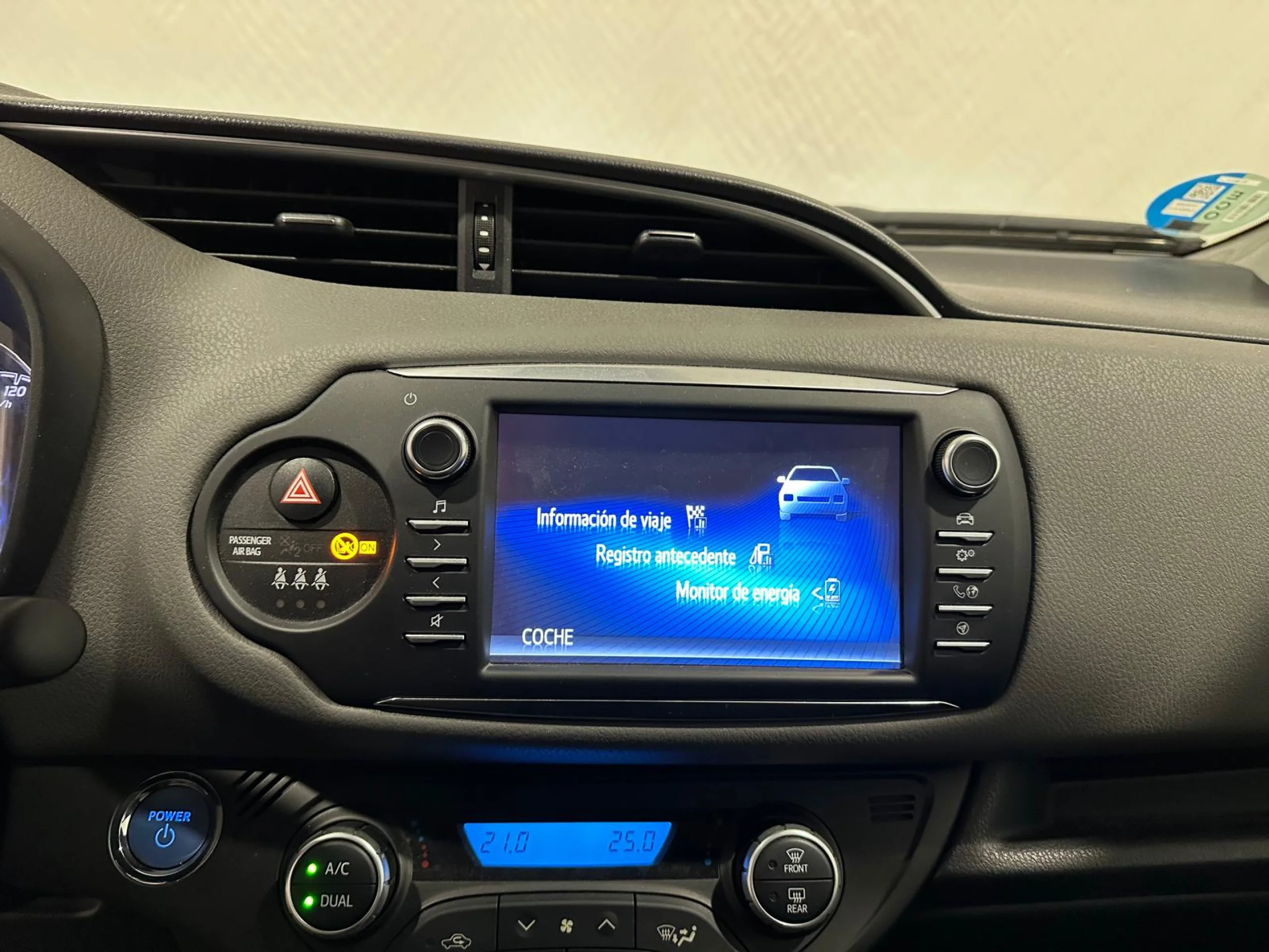 Toyota Yaris 1.5 100h Feel! - Foto 9