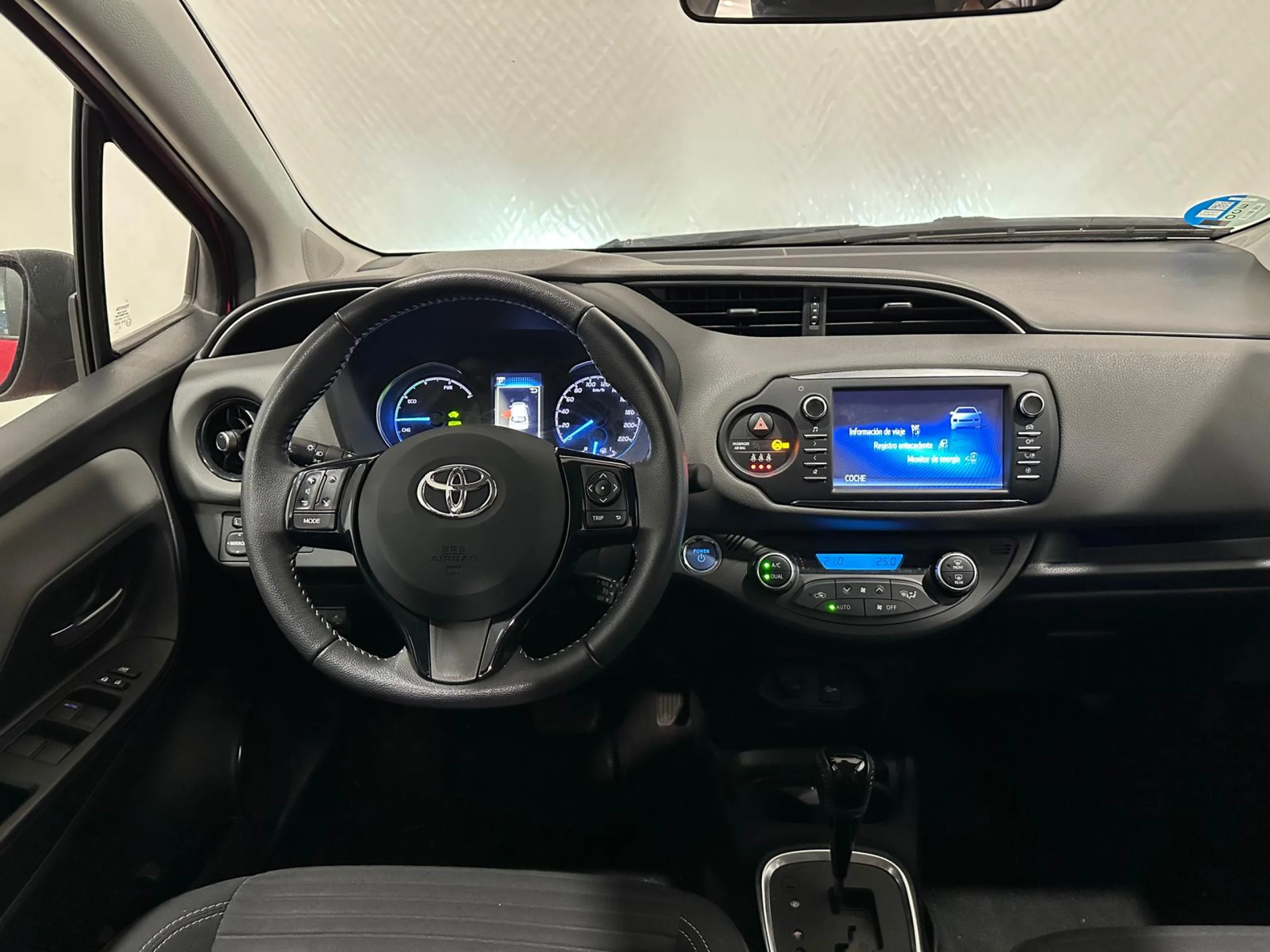 Toyota Yaris 1.5 100h Feel! - Foto 12
