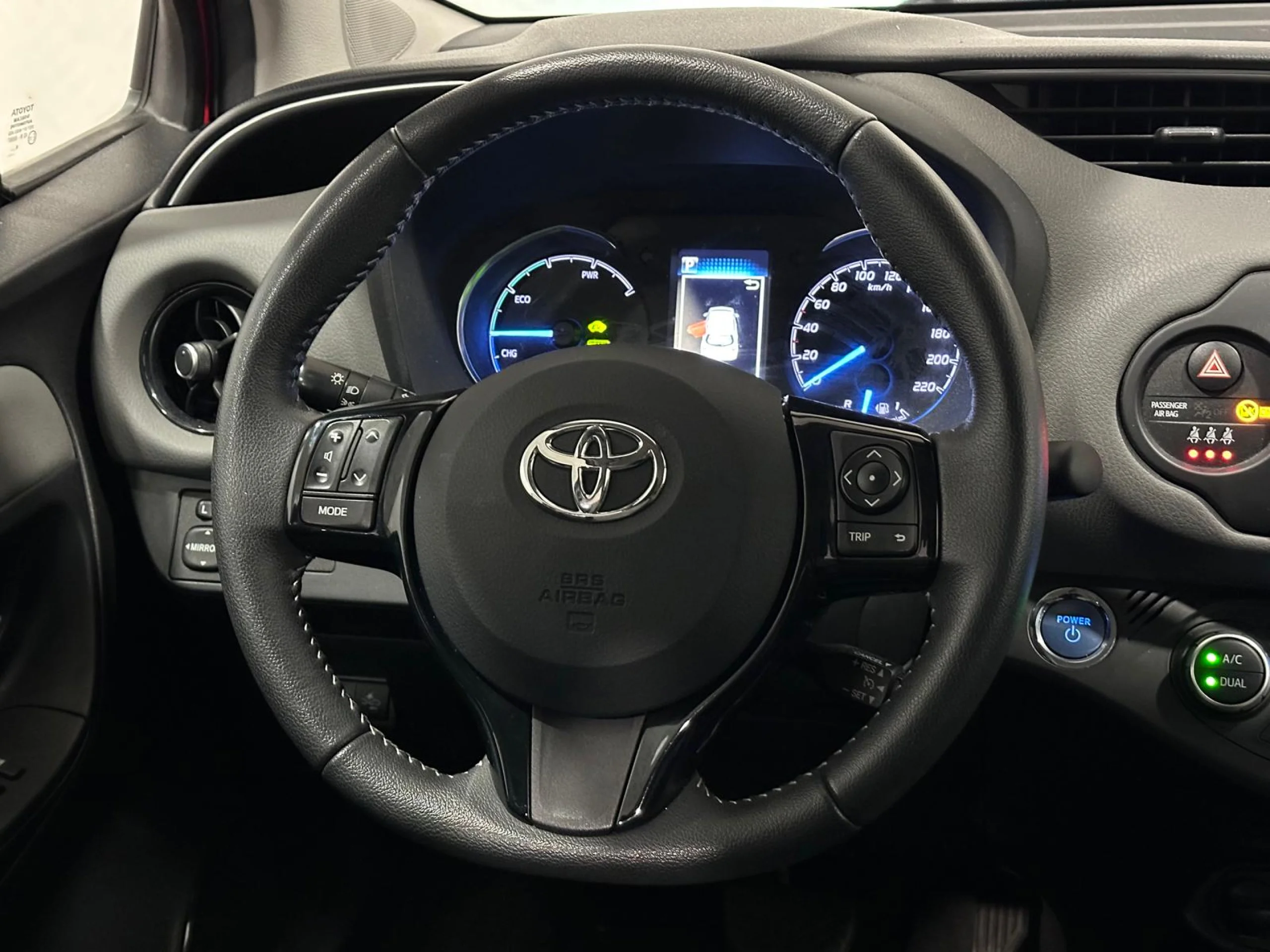 Toyota Yaris 1.5 100h Feel! - Foto 13