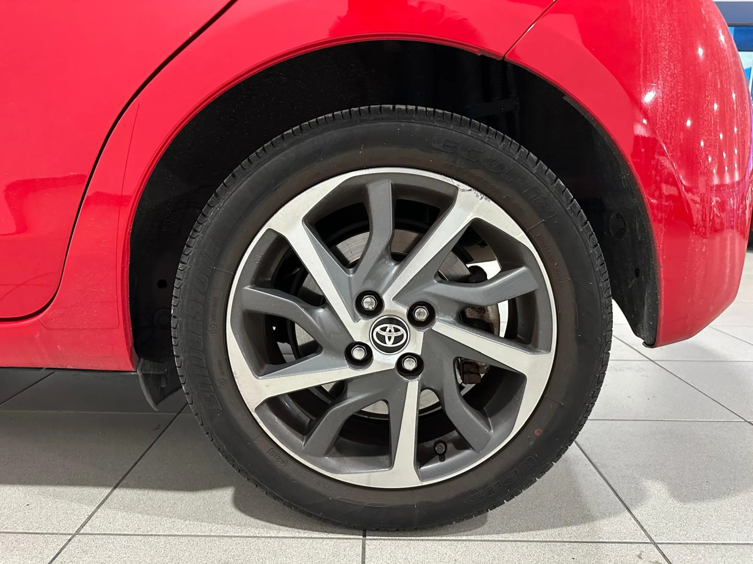 Toyota Yaris 1.5 100h Feel! - Foto 16