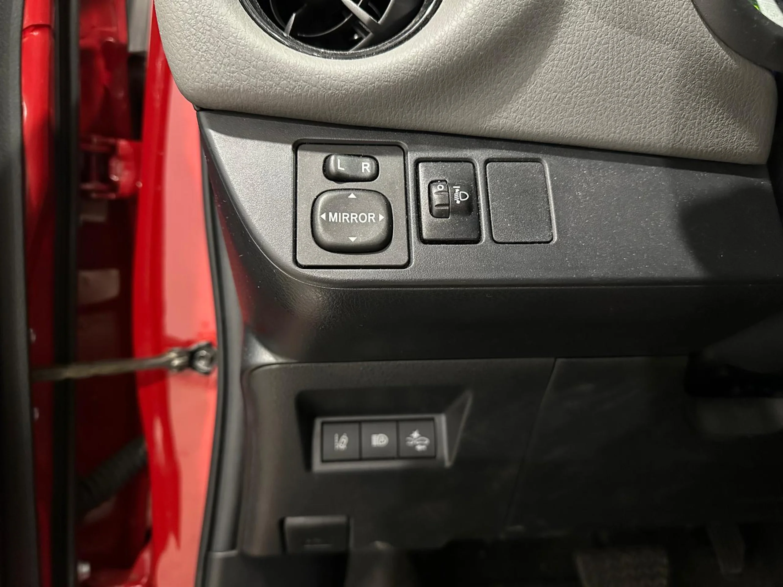 Toyota Yaris 1.5 100h Feel! - Foto 17