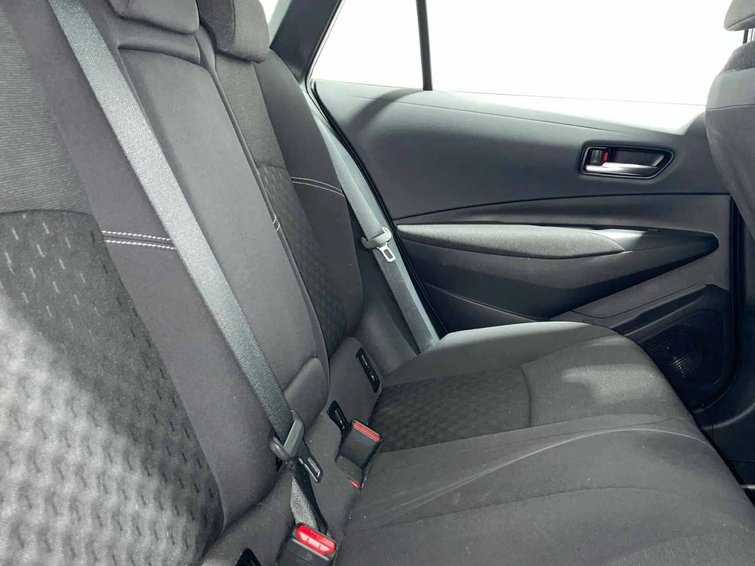 Toyota Corolla TS 140H Active Plus - Foto 8