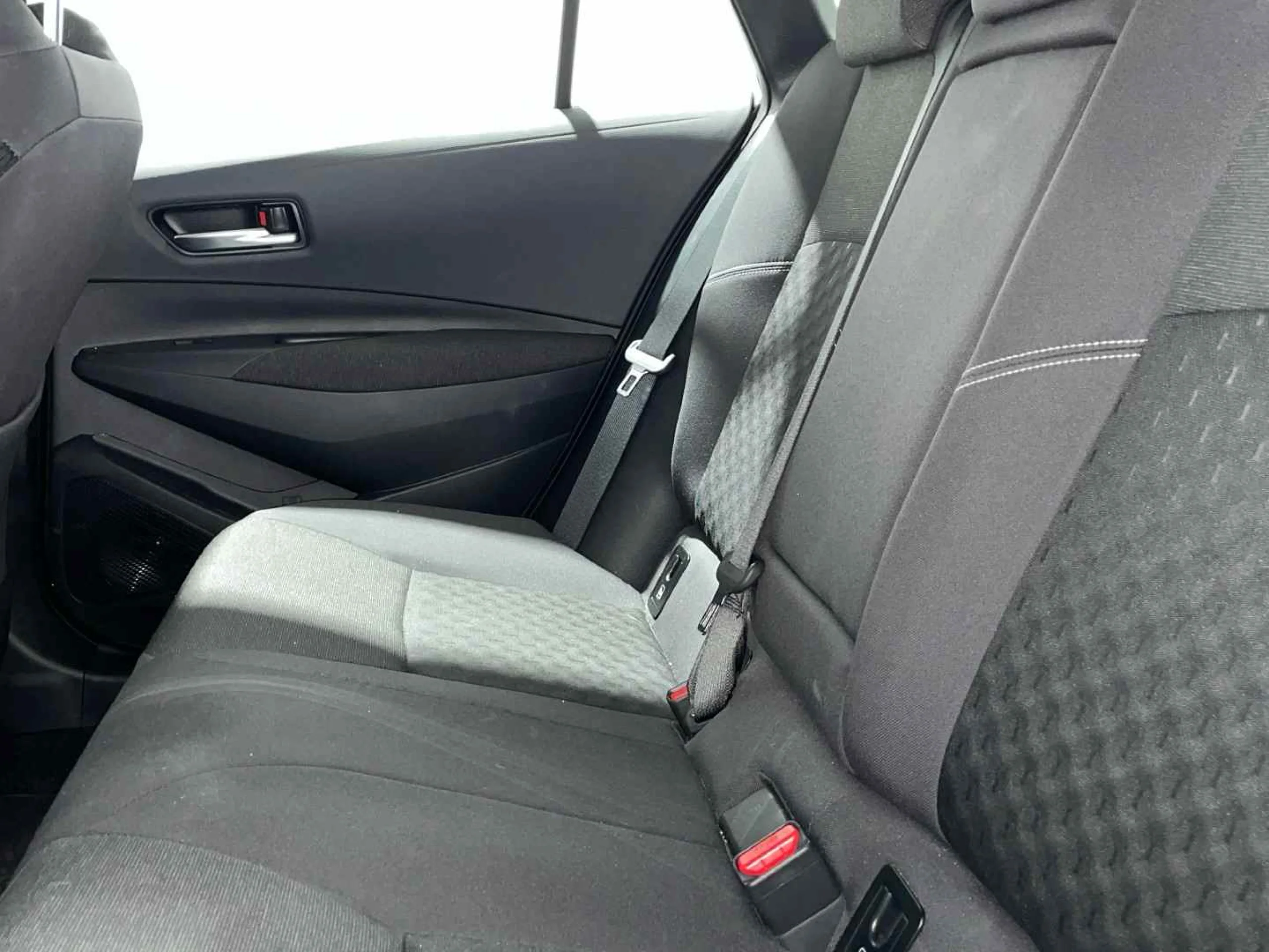 Toyota Corolla TS 140H Active Plus - Foto 9