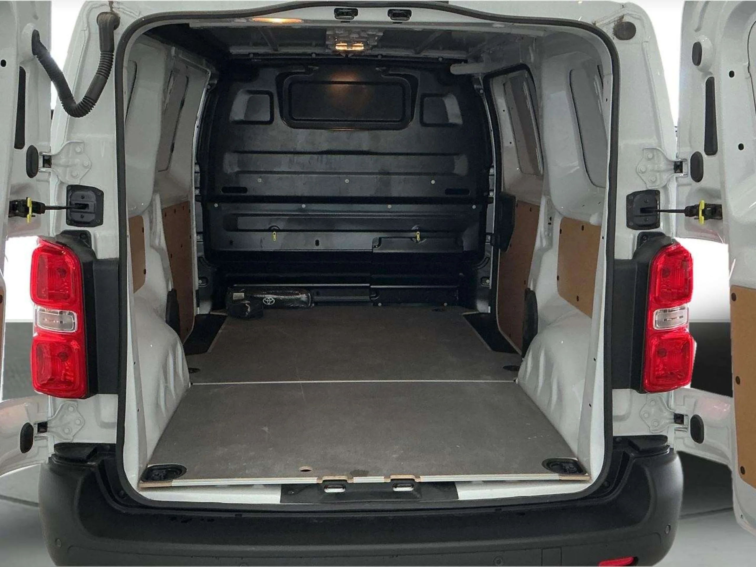 Toyota Proace Van 1.5D 120CV 6MT GX L1 - Foto 7