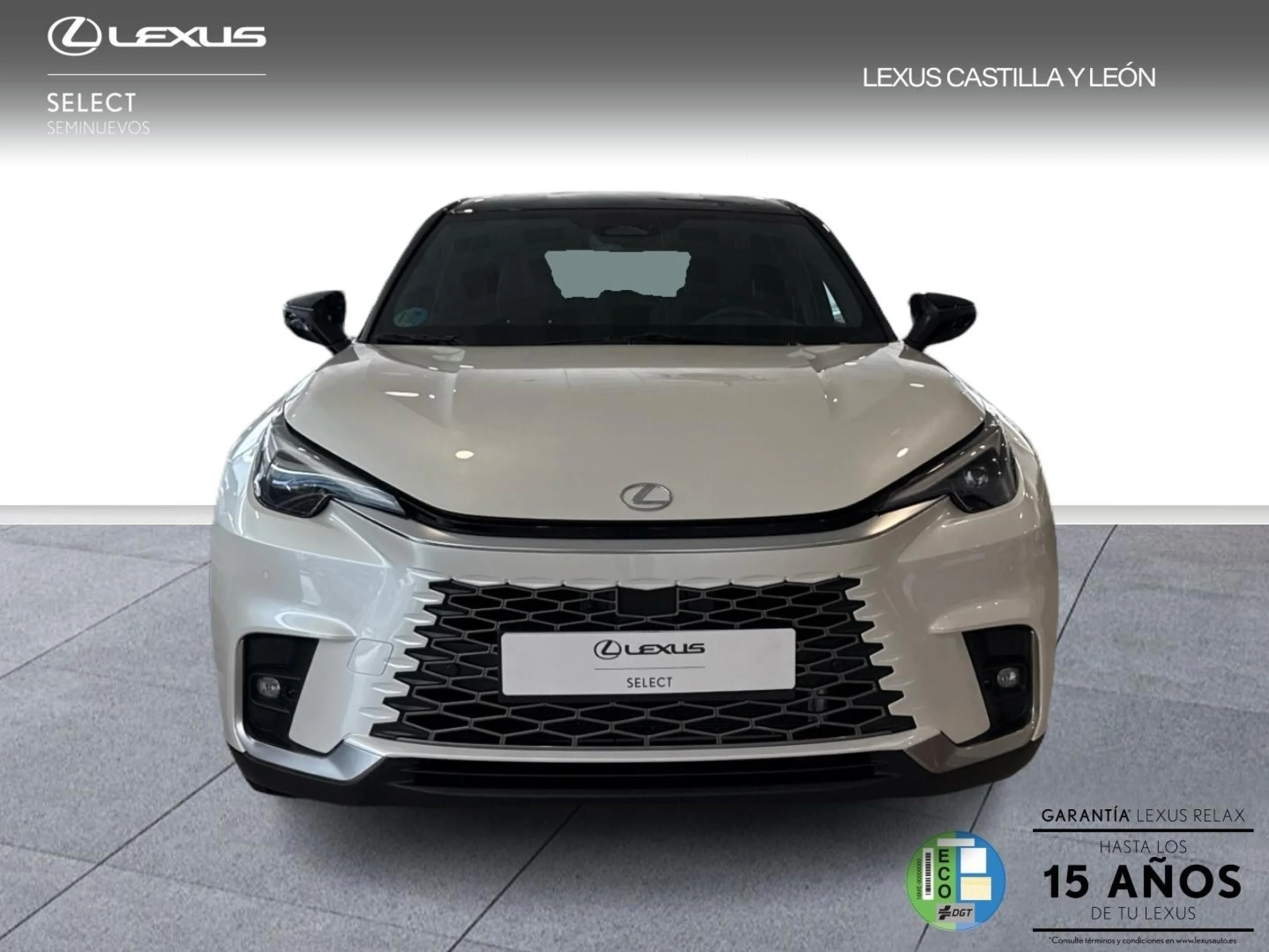 Lexus LBX COOL + - Foto 2