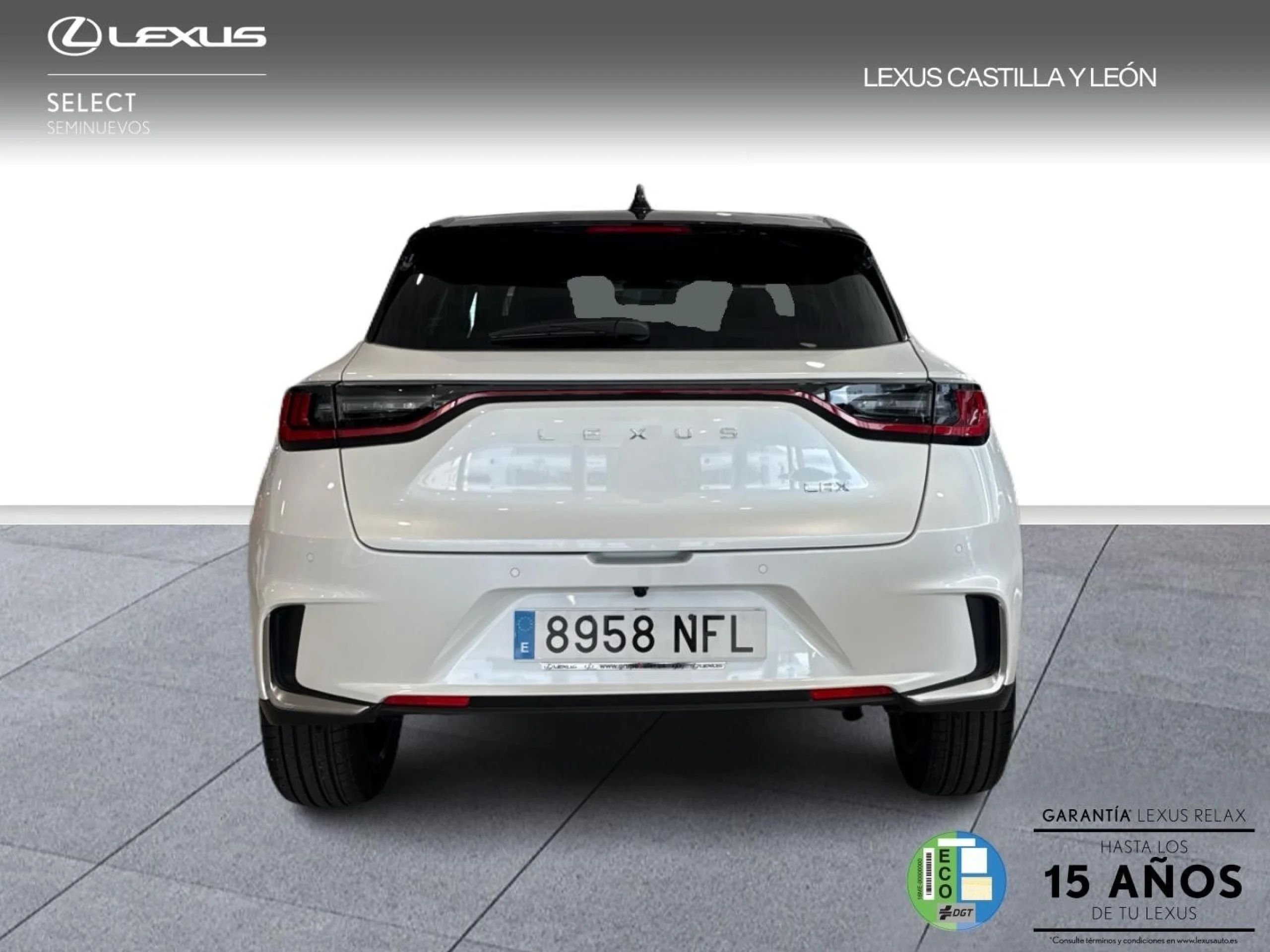 Lexus LBX COOL + - Foto 4