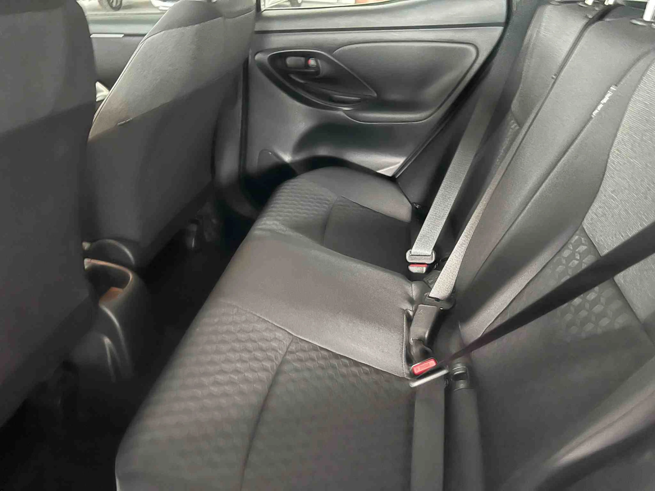 Toyota Yaris 125 S-Edition - Foto 8