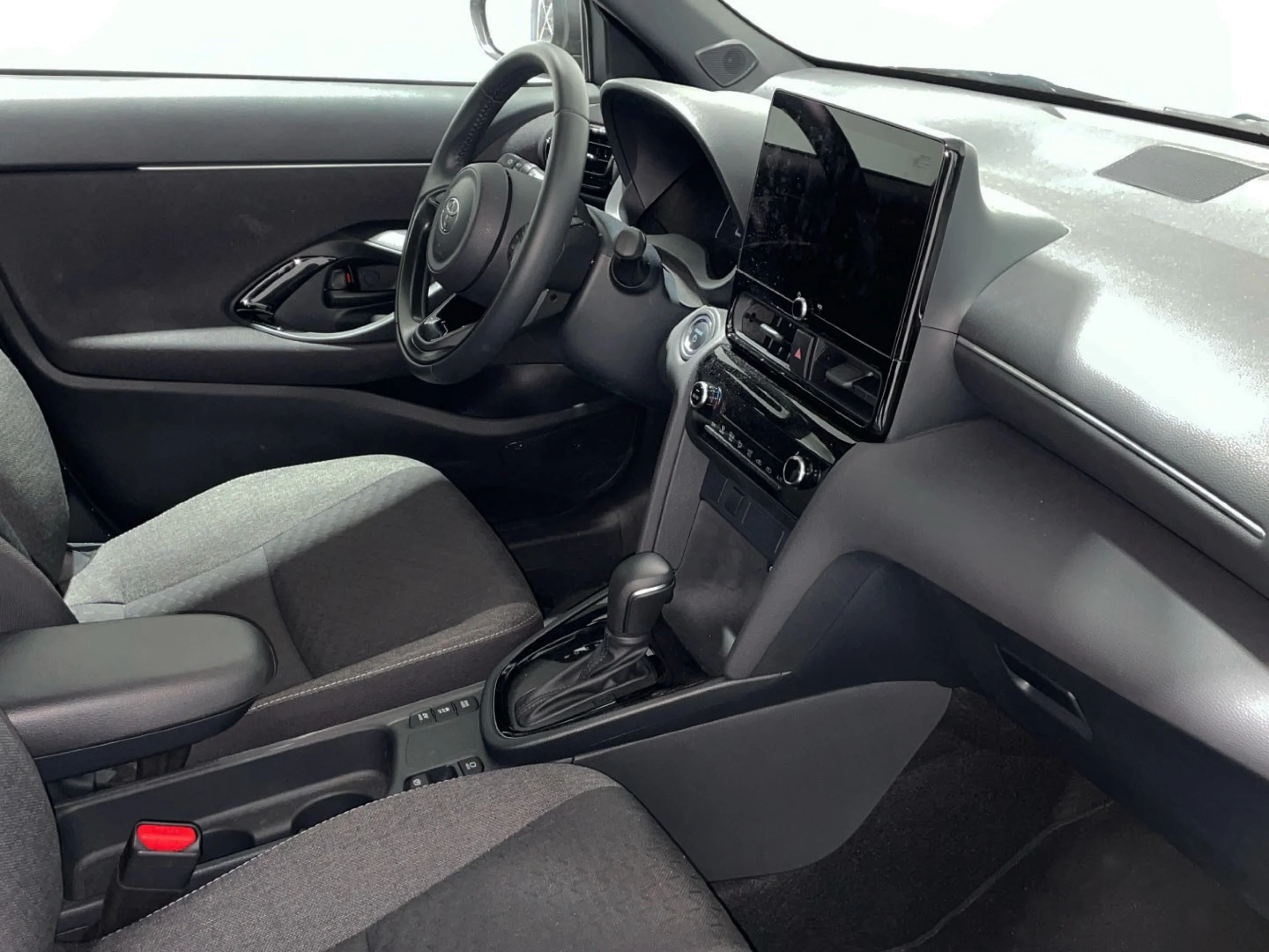 Toyota Yaris Cross Active Plus 120H - Foto 8