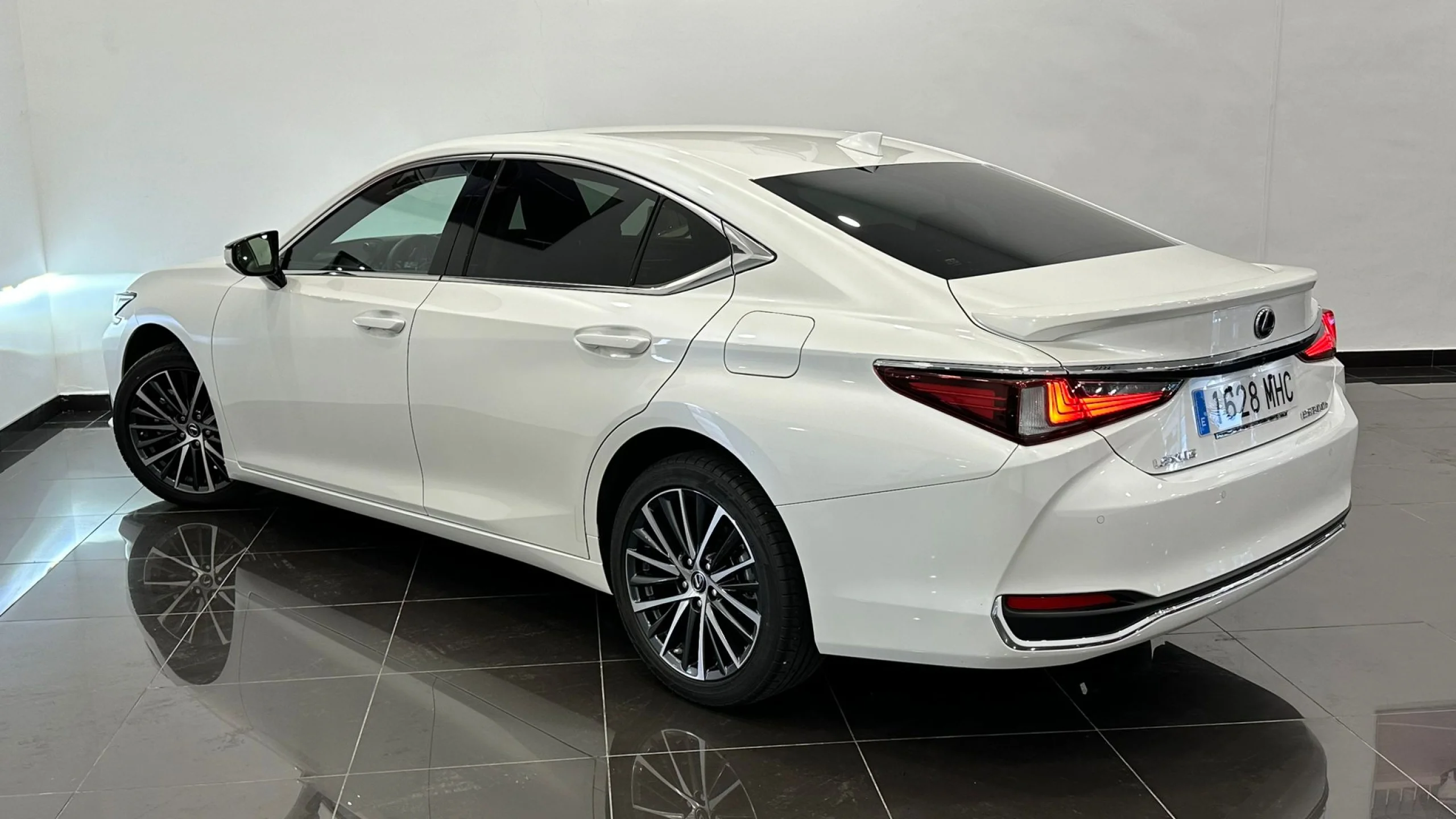 Lexus ES 300h PREMIUM - Foto 3