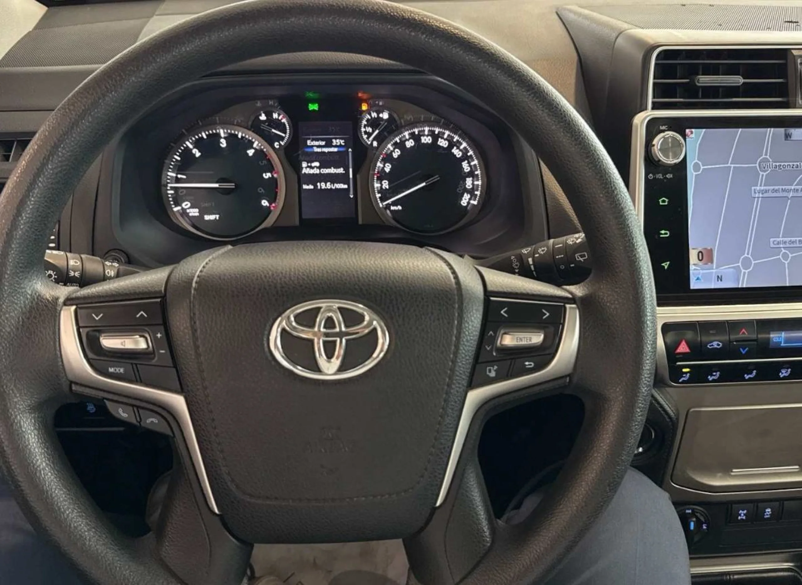 Toyota Land Cruiser 2.8D 6MT 4x4 GX - Foto 14