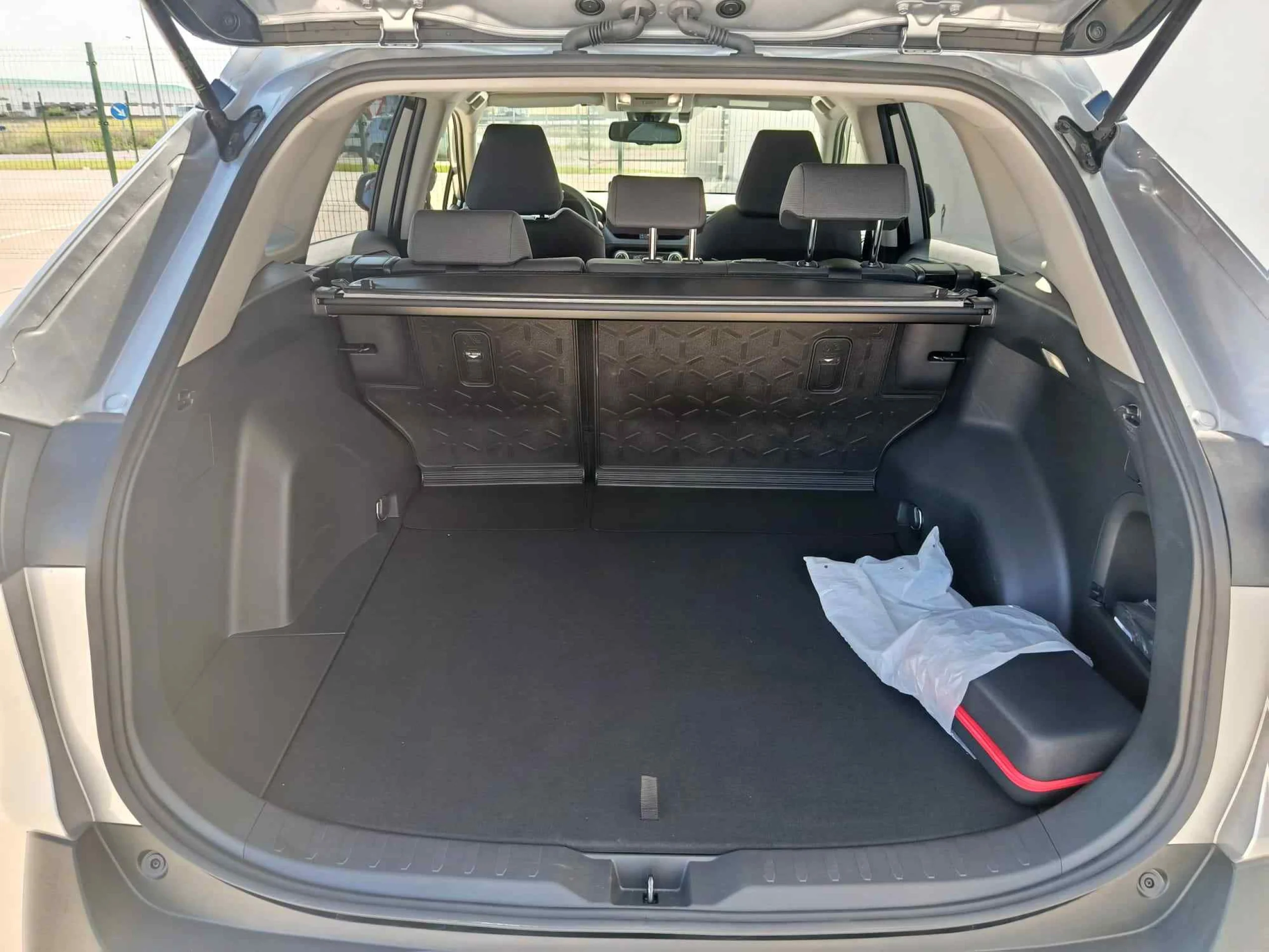 Toyota RAV 4 RAV4 220H Advance - Foto 7