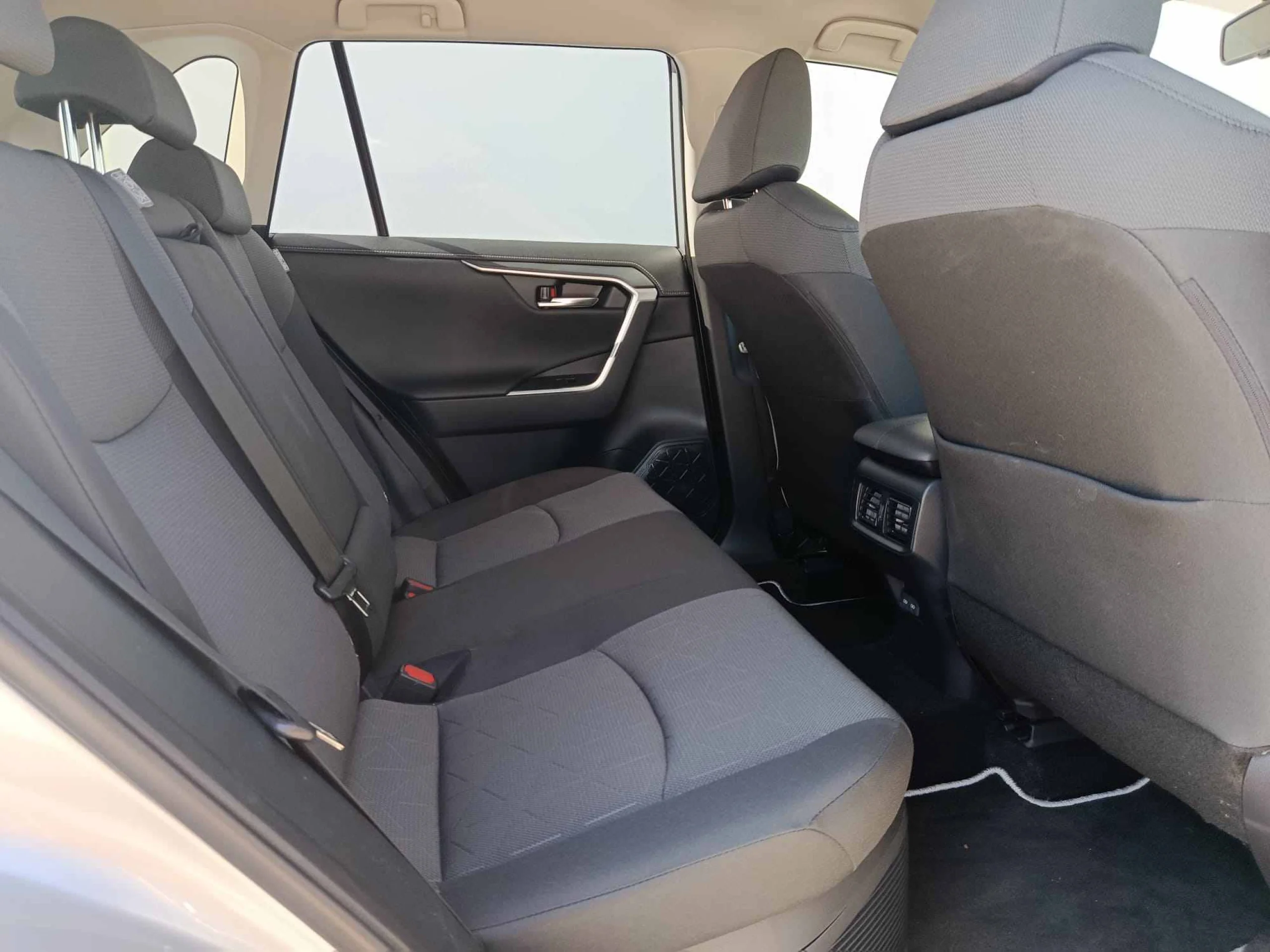 Toyota RAV 4 RAV4 220H Advance - Foto 8