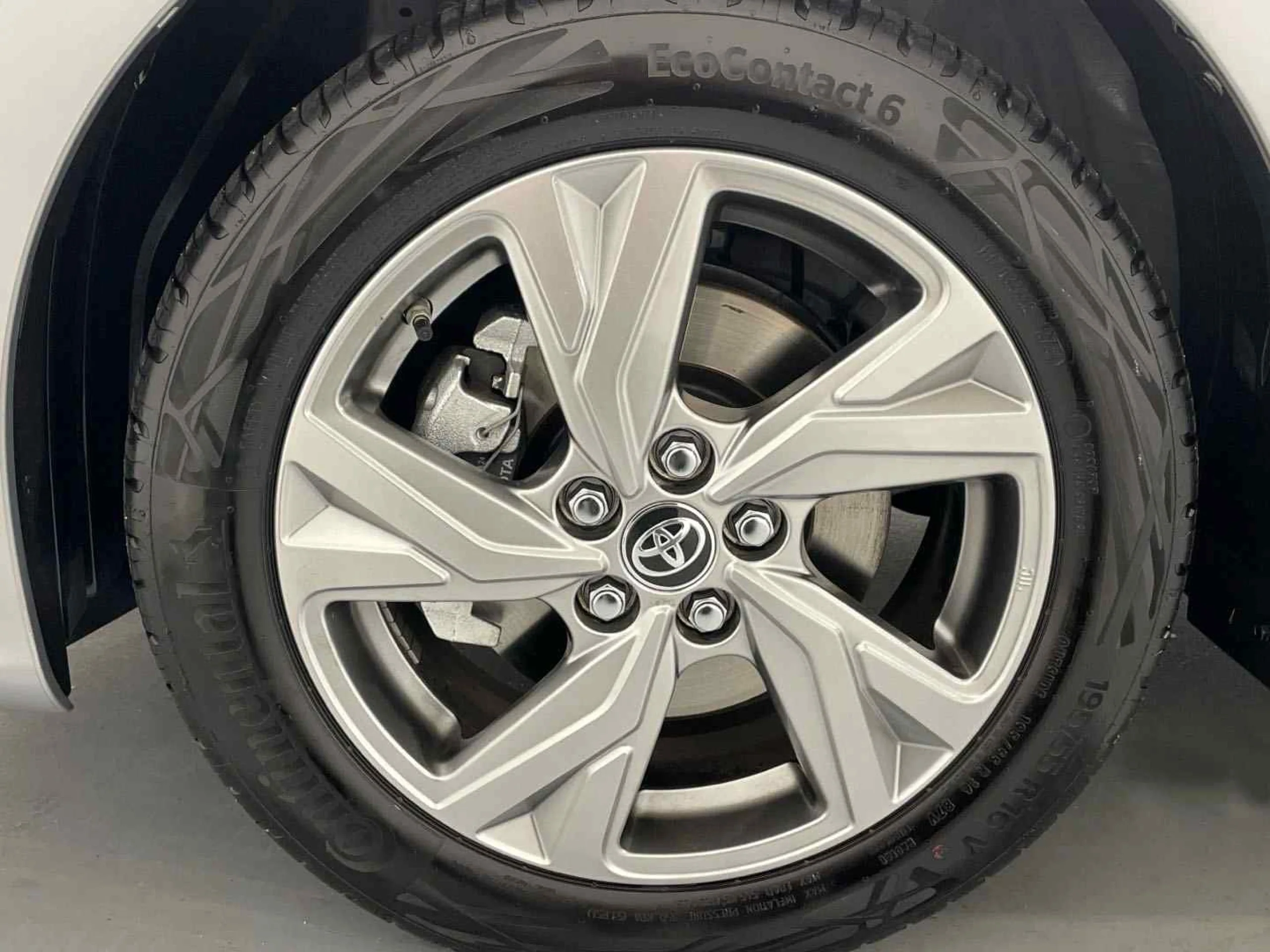 Toyota Yaris 120H Active Plus - Foto 5