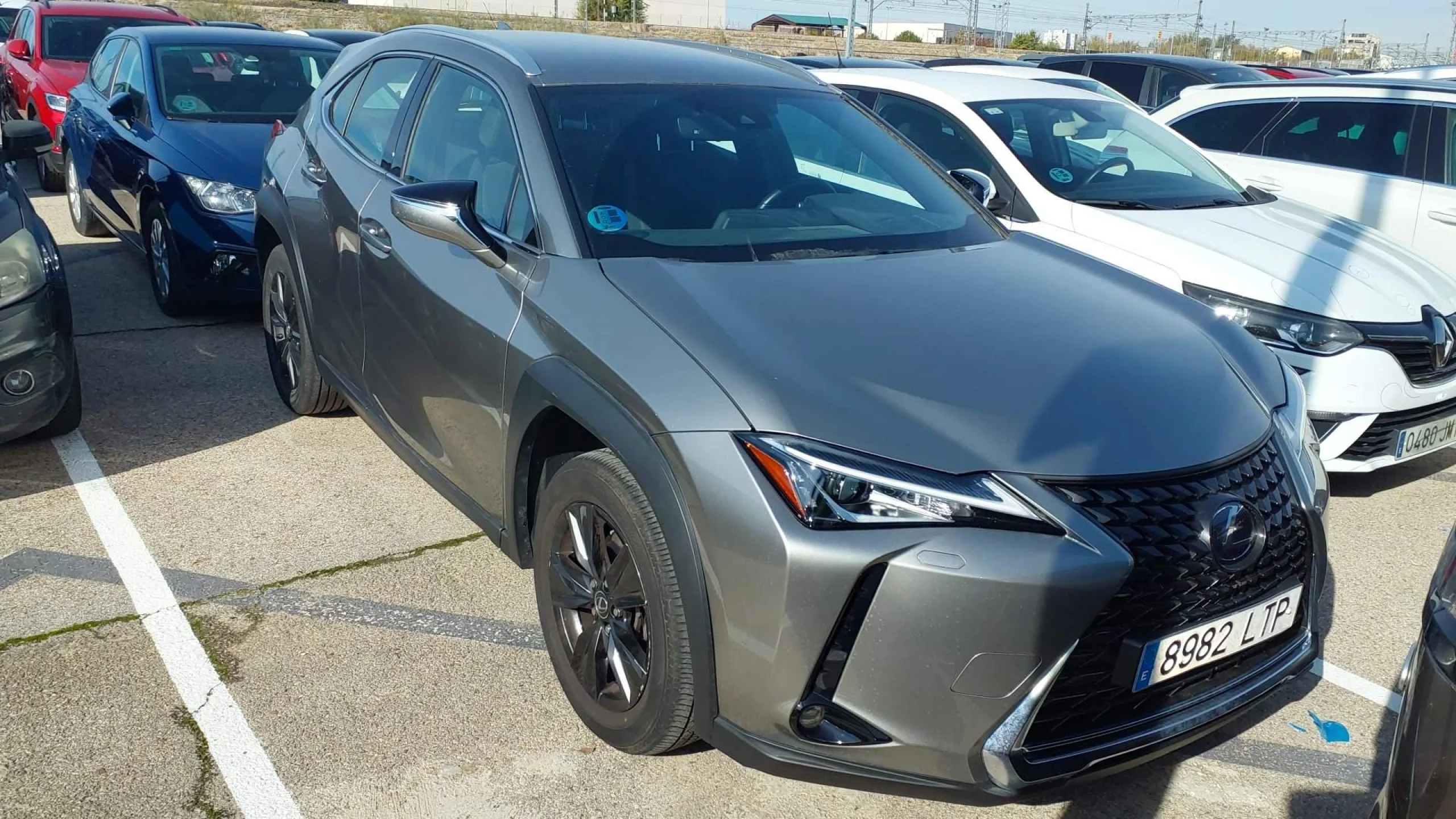 Lexus UX 250h UX 2.0 250h Business - Foto 4