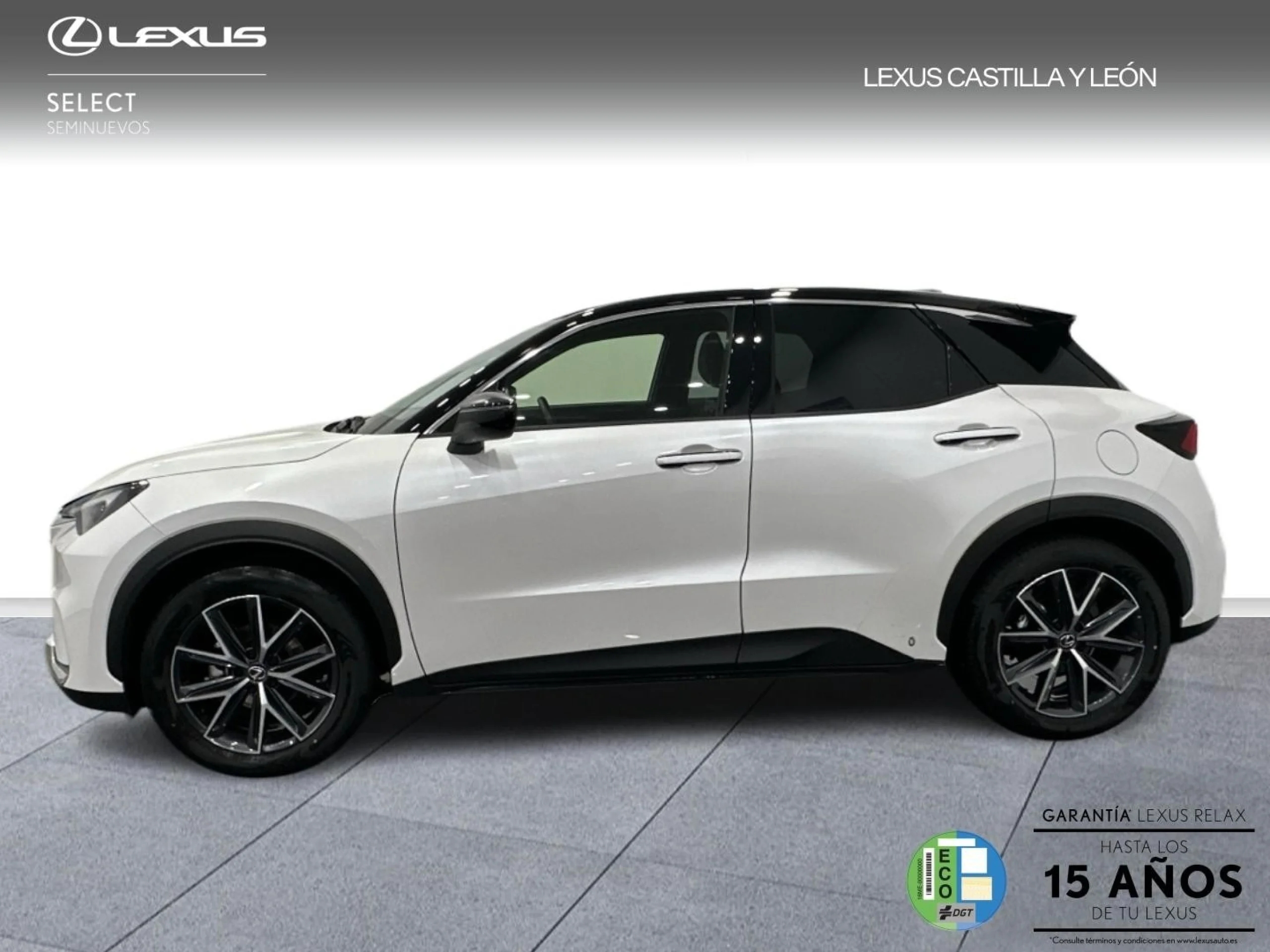 Lexus LBX EMOTION + - Foto 10