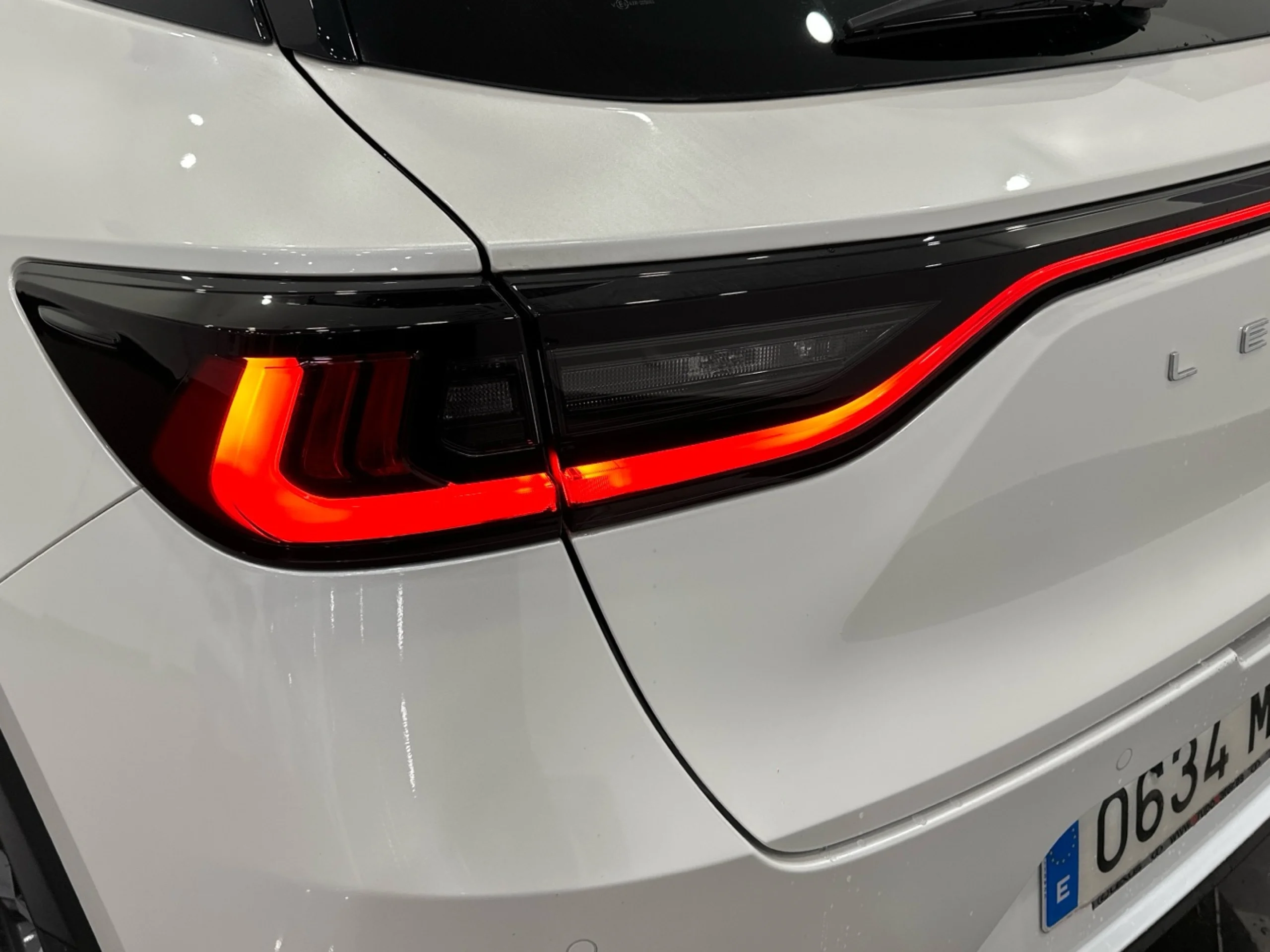 Lexus LBX EMOTION + - Foto 8