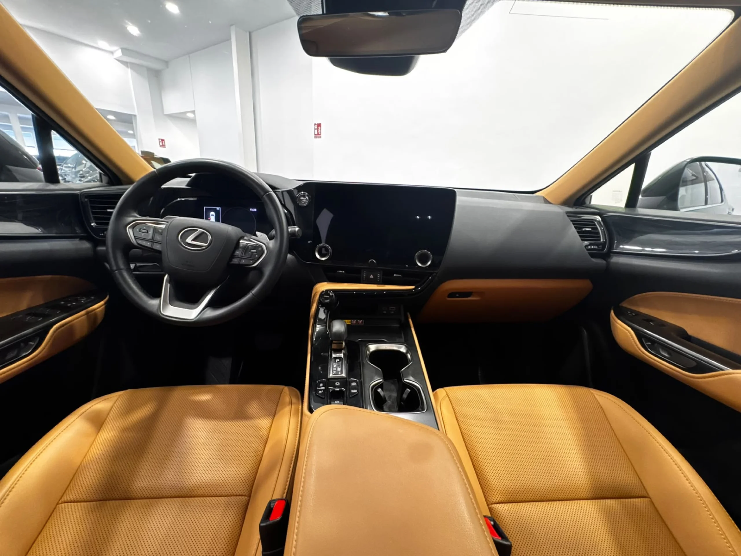 Lexus NX 450h+ NX450H + PREMIUM + 4WD - Foto 9